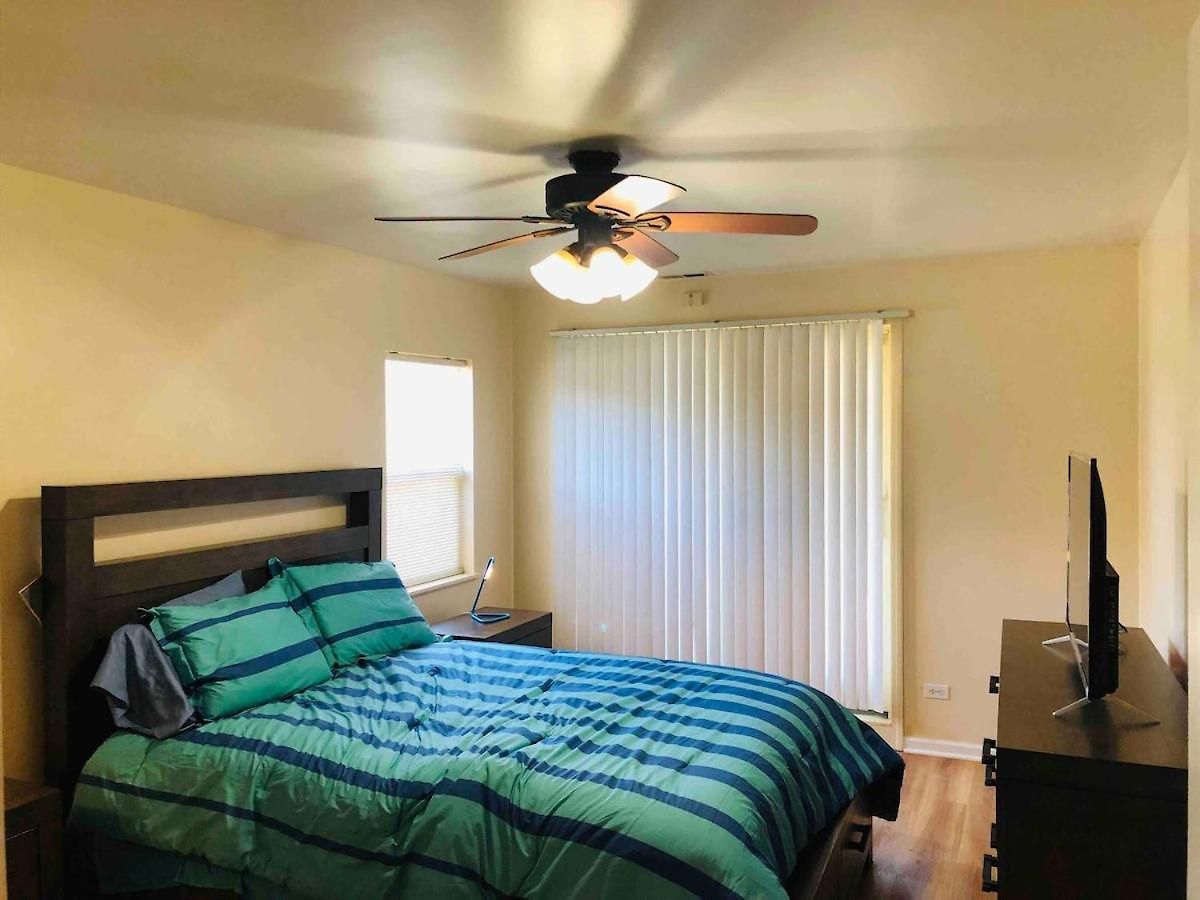 Apartment Spacious 2br Near Univ Of Away From