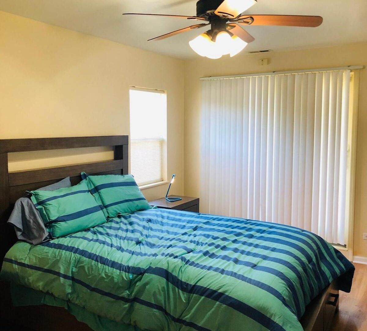 Apartment Spacious 2br Near Univ Of Away From *