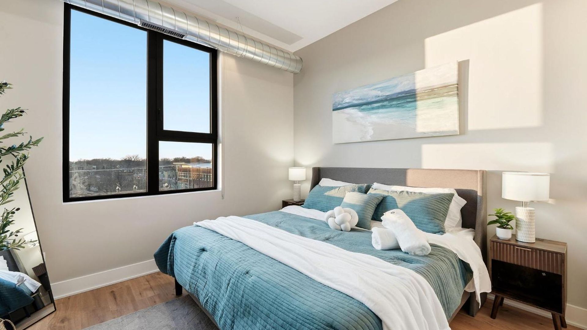 Edgewater With Free Parking Gym Modern Living *