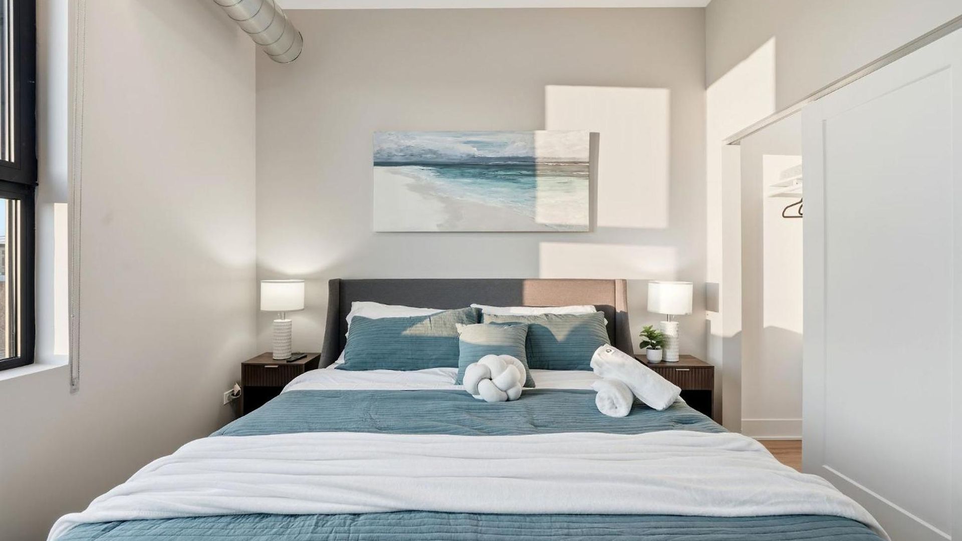 Apartment Edgewater With Free Parking Gym Modern Living Chicago