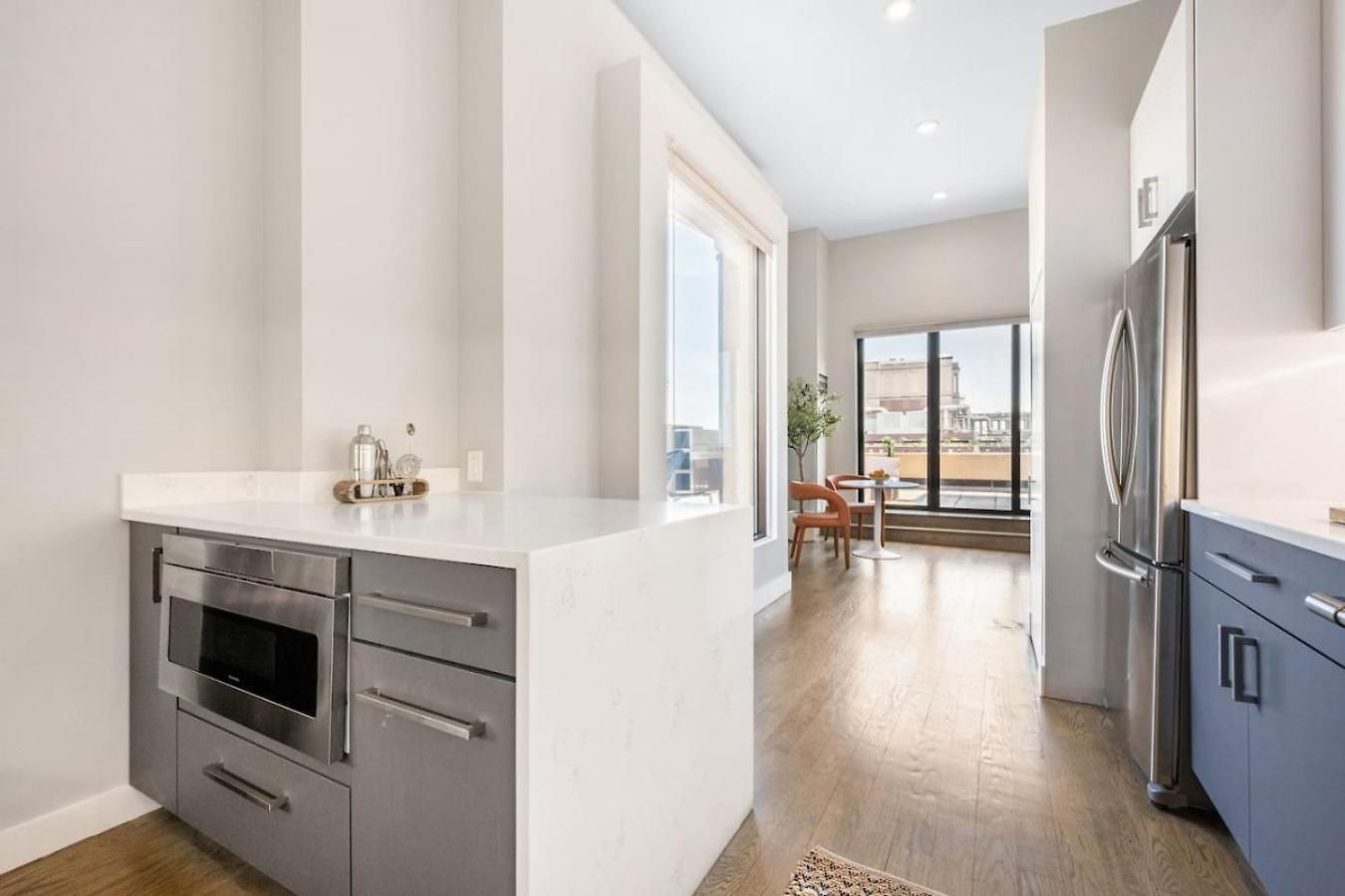Apartment Lux Dtown Penthouses 9bd-9ba Sleep 25 Parking, Pool, Gym Chicago