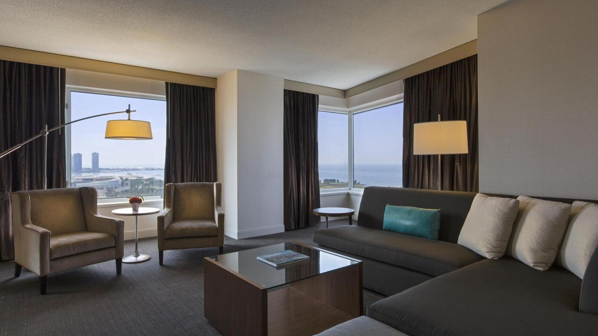 Hotel Hyatt Regency Mccormick Place 4*