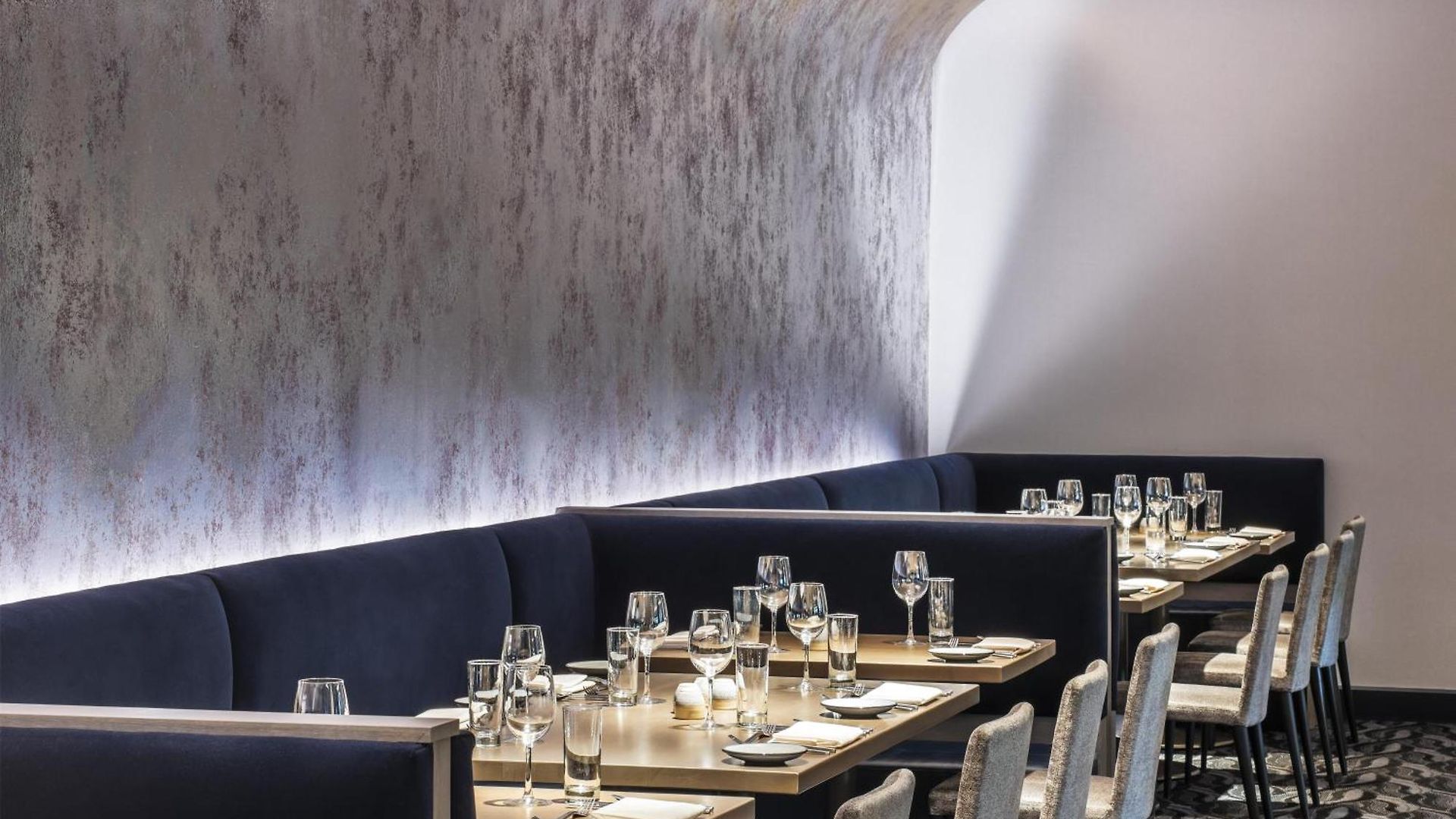 Hyatt Regency Mccormick Place 4*