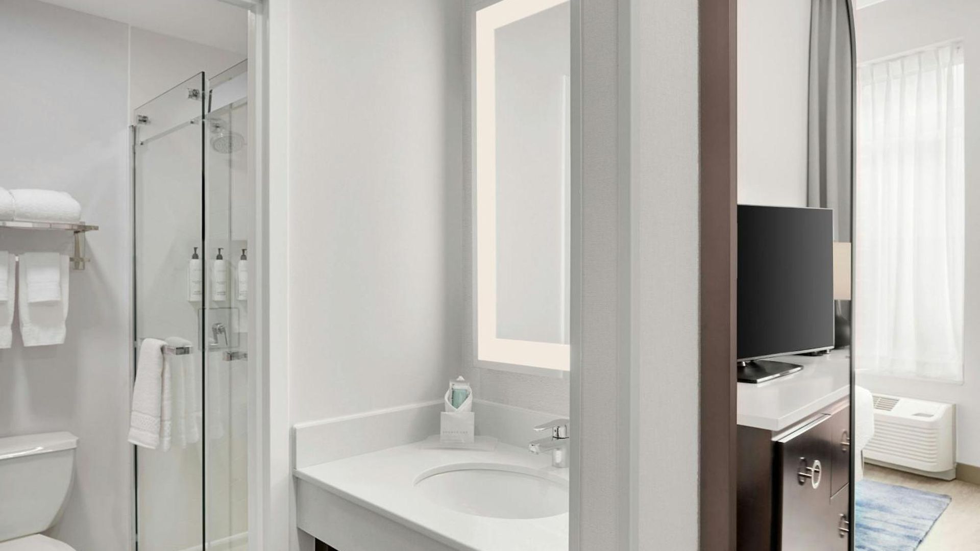 Fairfield And Downtown/ Magnificent Mile Hotel 3*