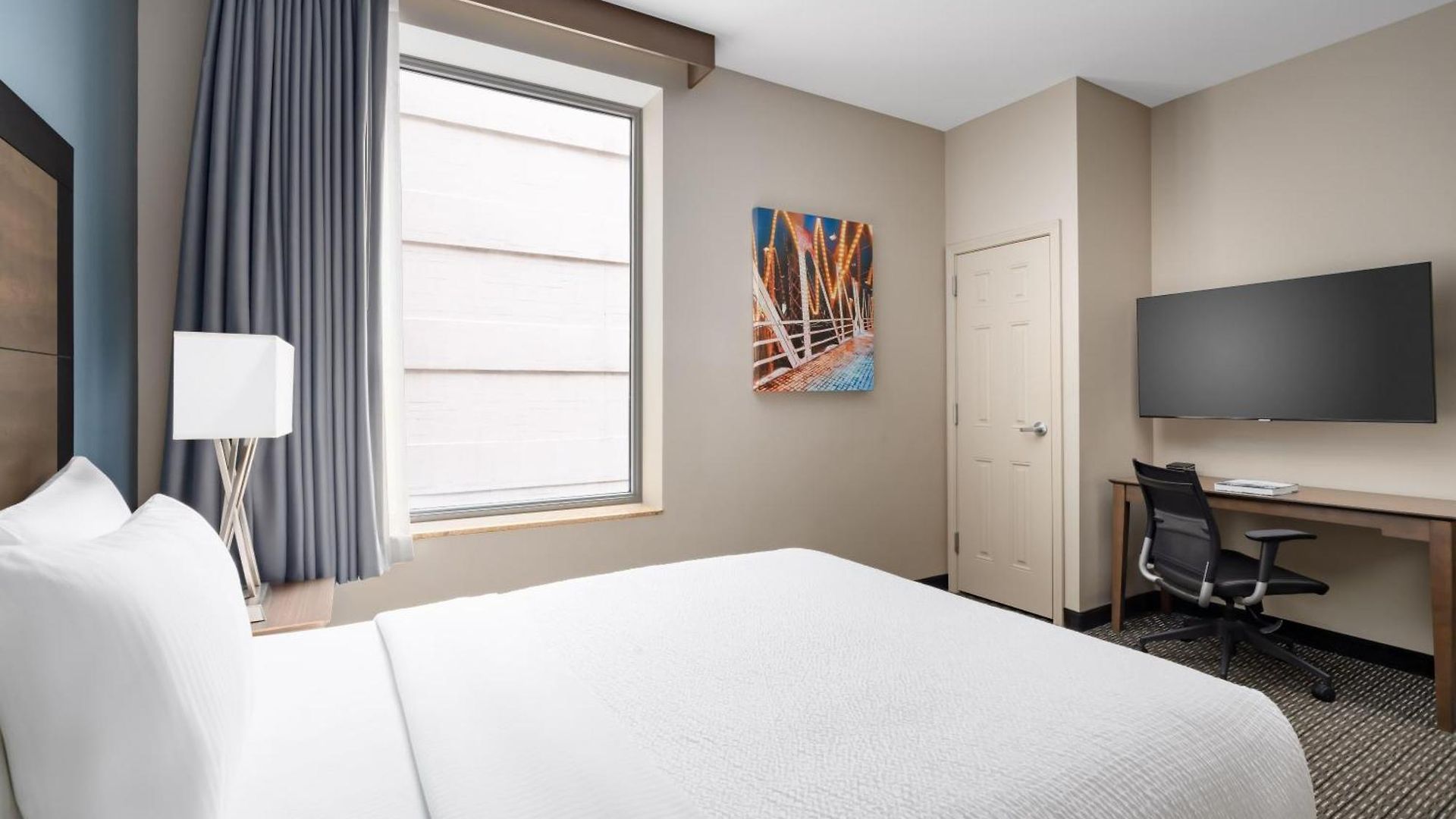 Hotel La Quinta & By Wyndham Downtown 3*