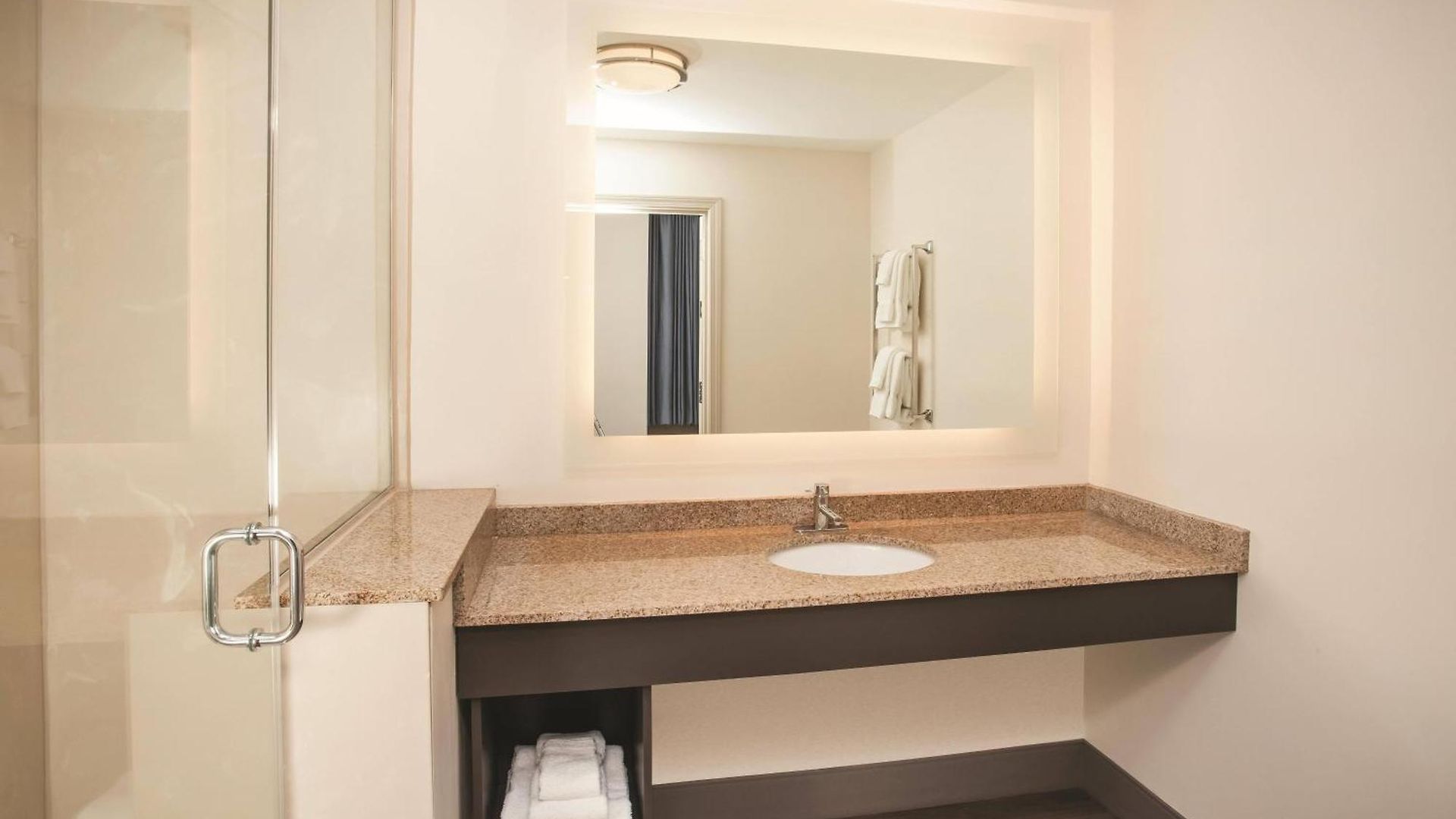 La Quinta & By Wyndham Downtown Hotel Chicago