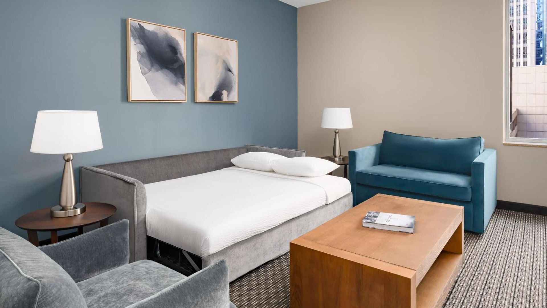 La Quinta & By Wyndham Downtown Chicago