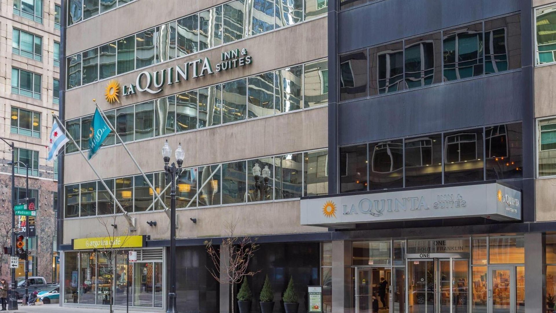 La Quinta & By Wyndham Downtown 3*