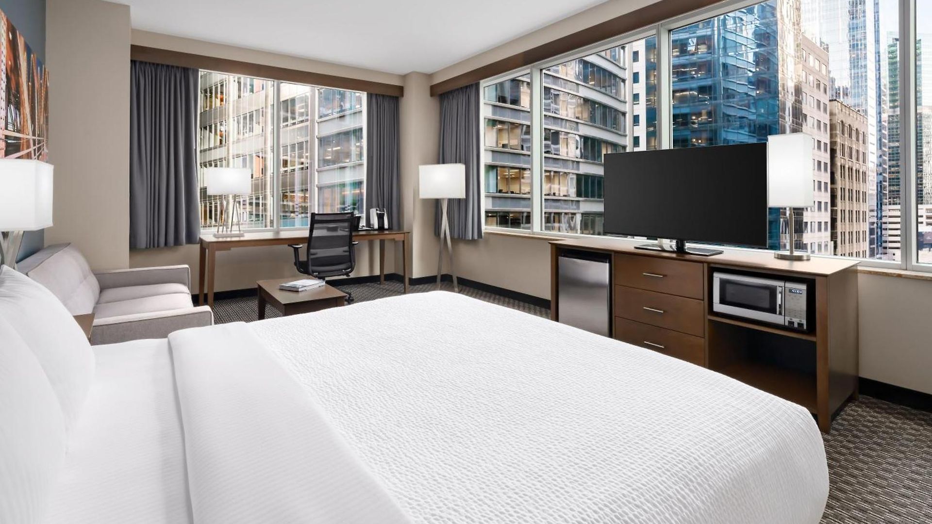 La Quinta & By Wyndham Downtown Chicago