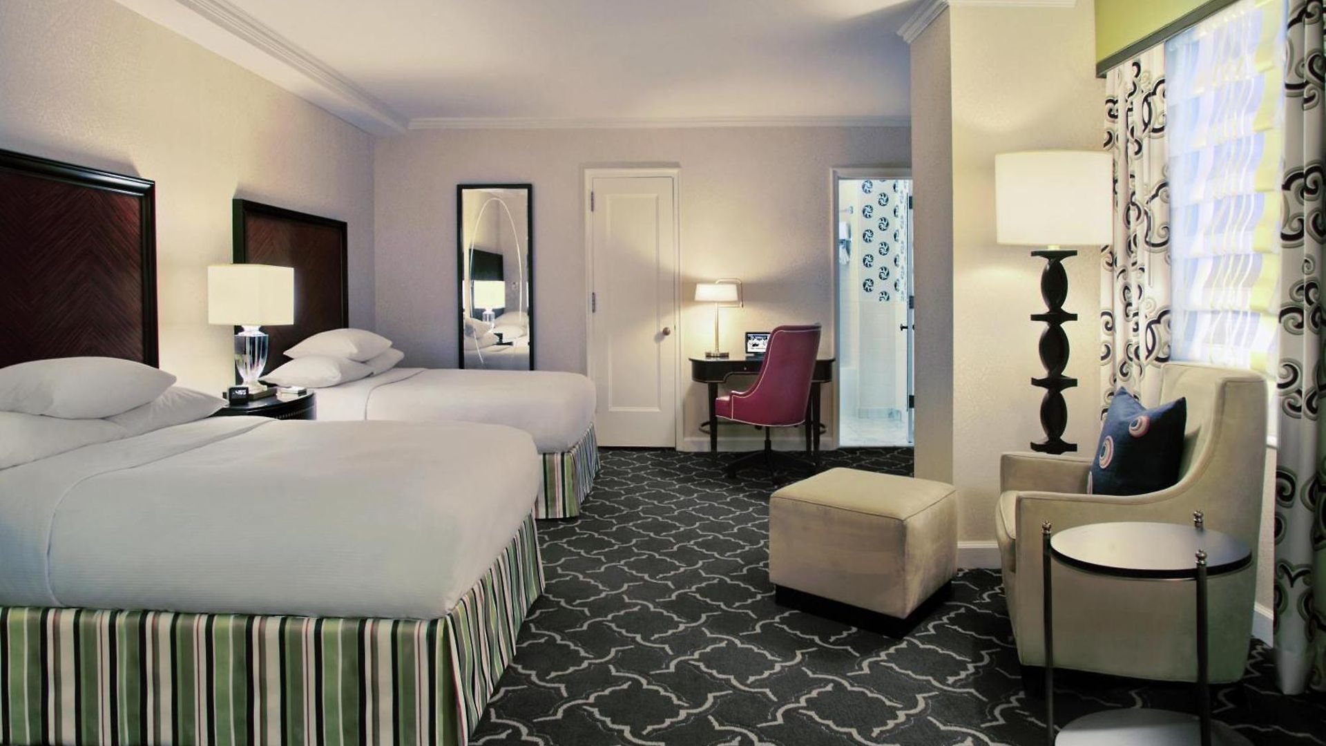 Hotel The Palmer House Hilton 4*