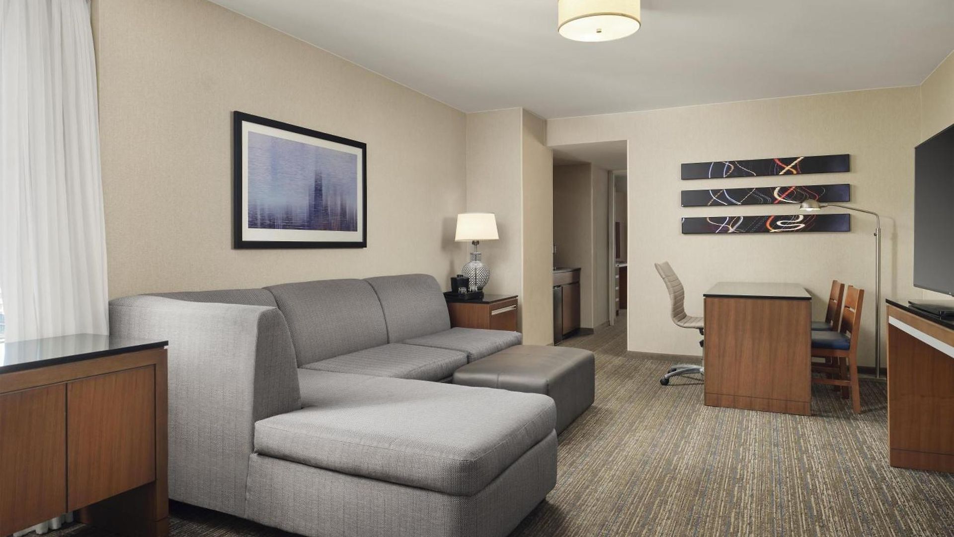 Embassy By Hilton Downtown Magnificent Mile