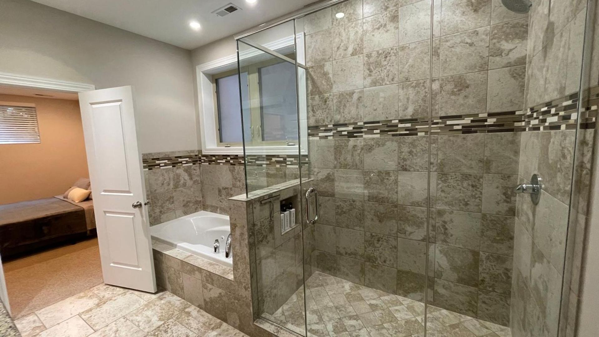 The Sono Bed & Breakfast Chicago