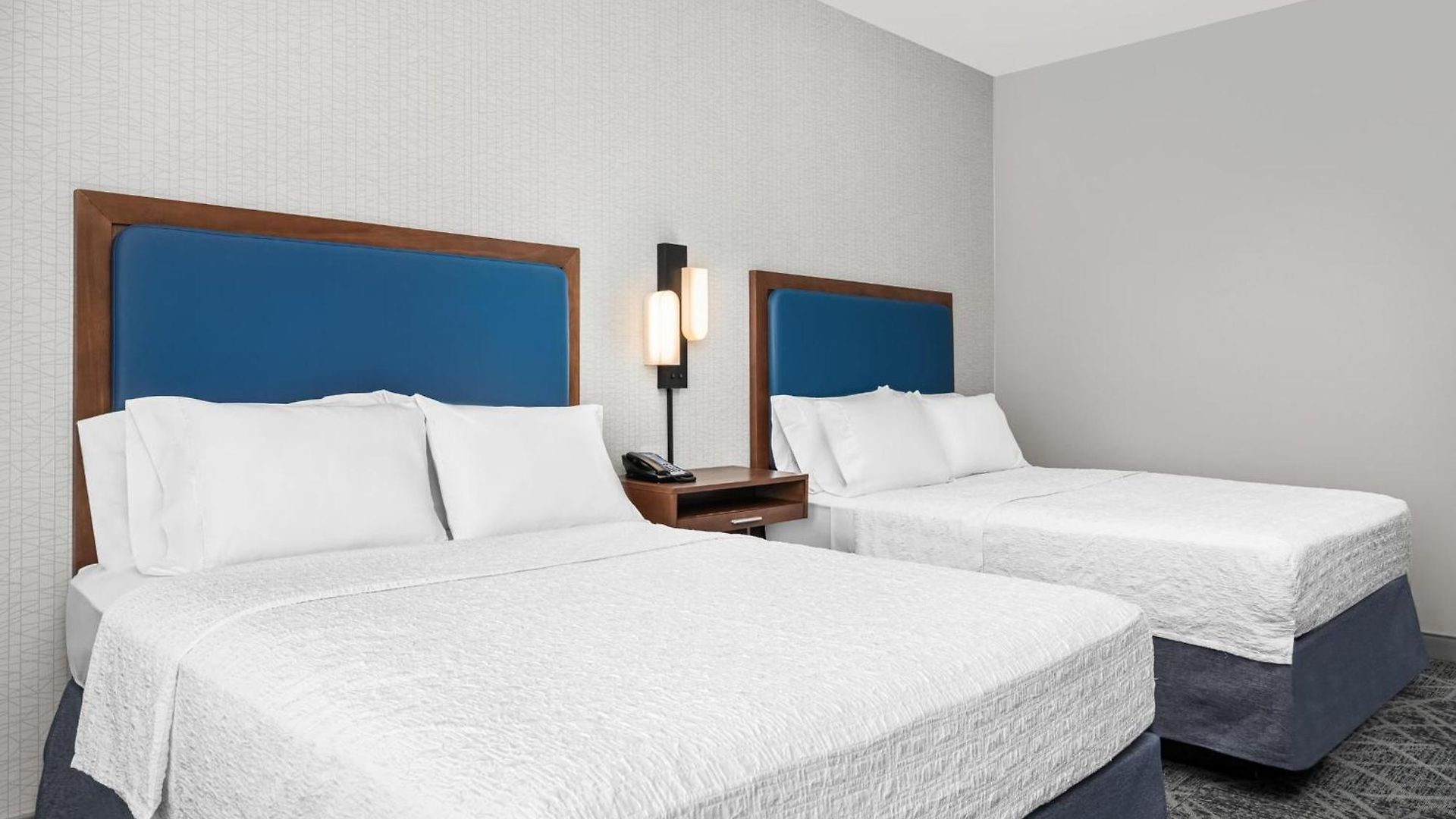 Hampton Inn Chicago North-Loyola Station, Il 3*