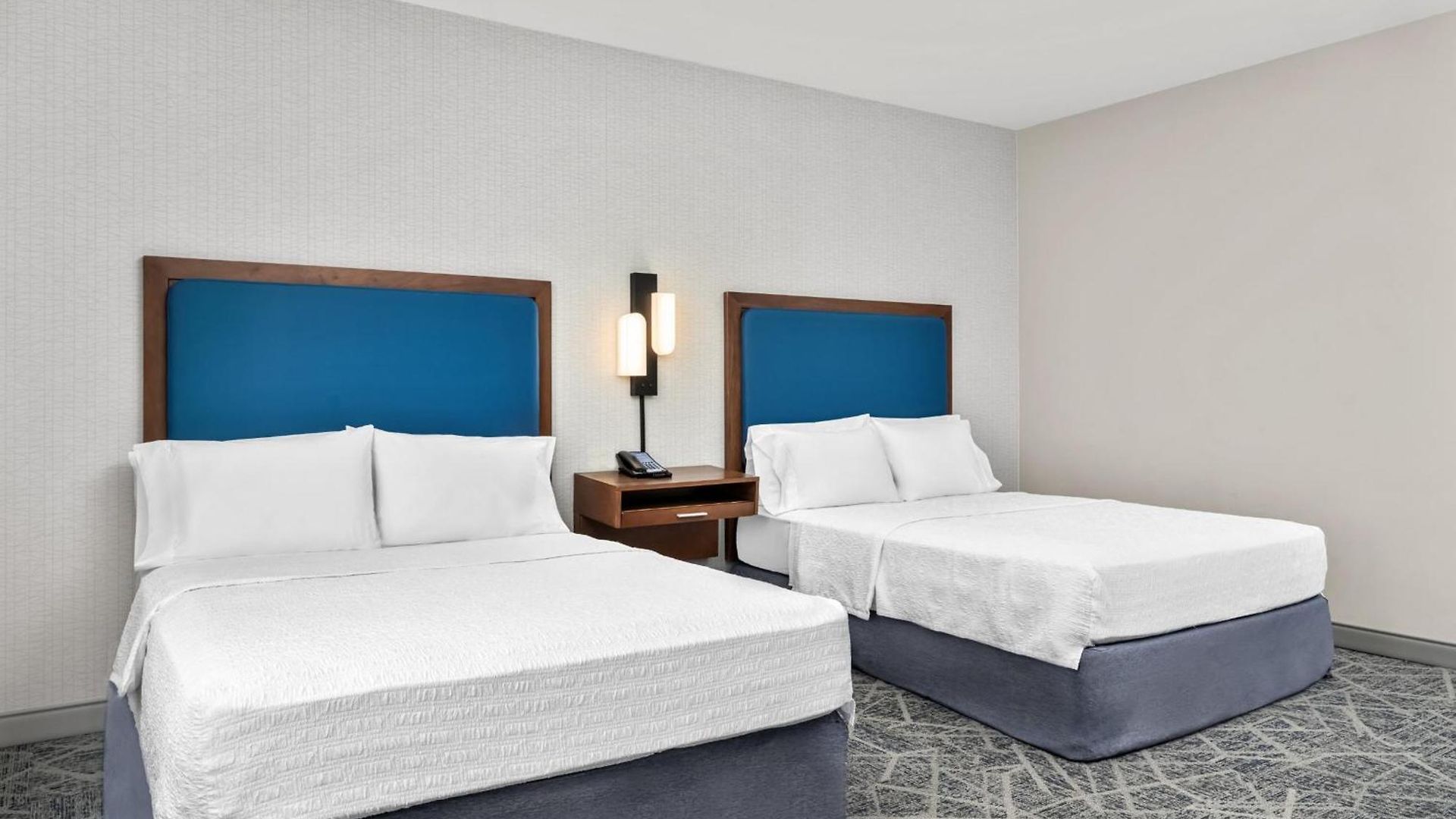 Hampton Inn Chicago North-Loyola Station, Il