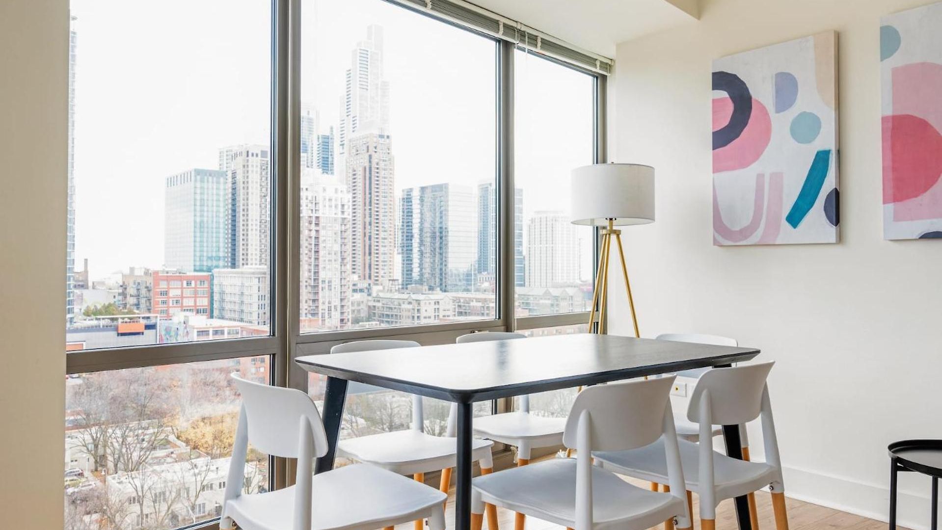Kasa South Loop 4*