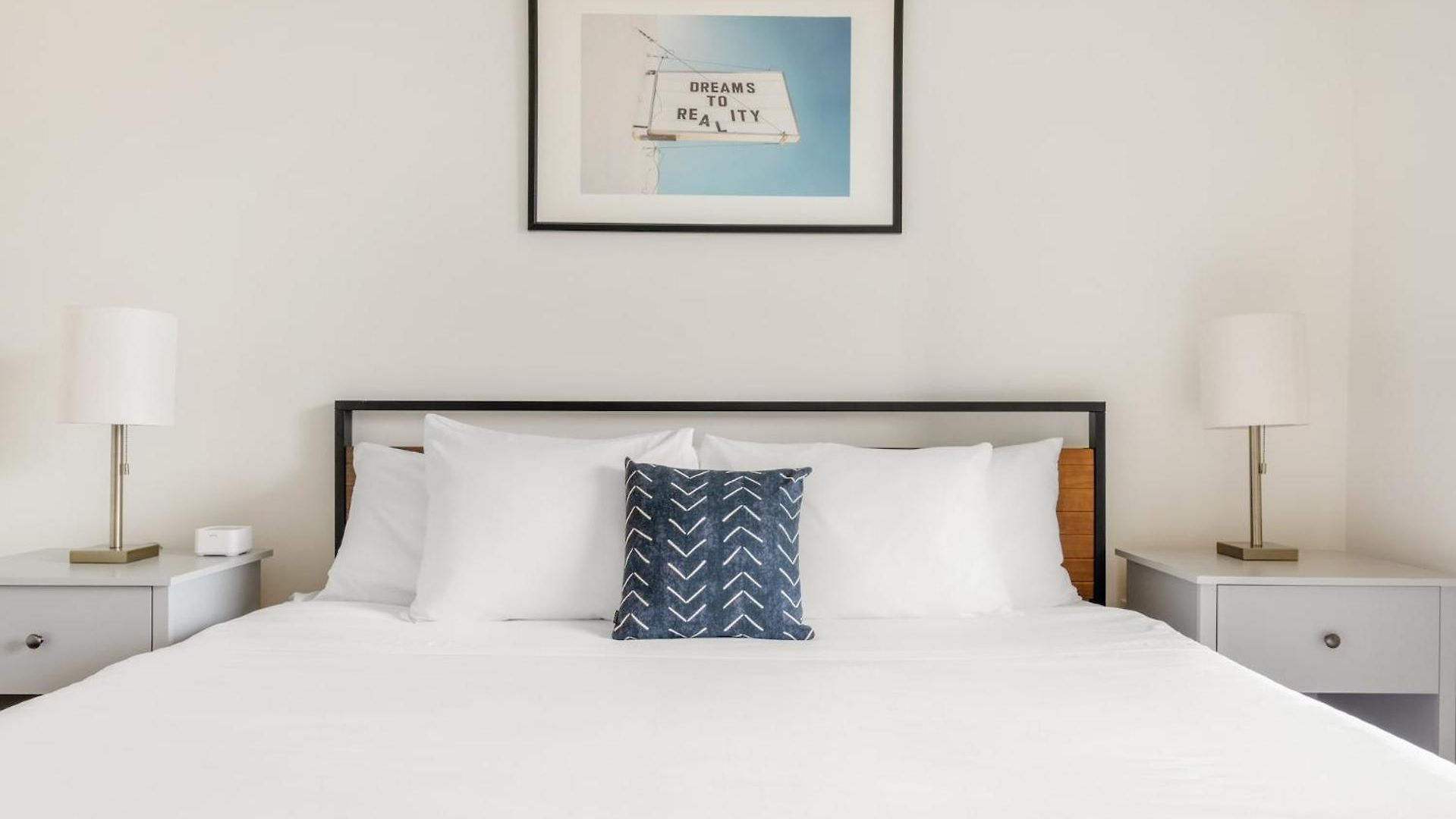Kasa South Loop Aparthotel
