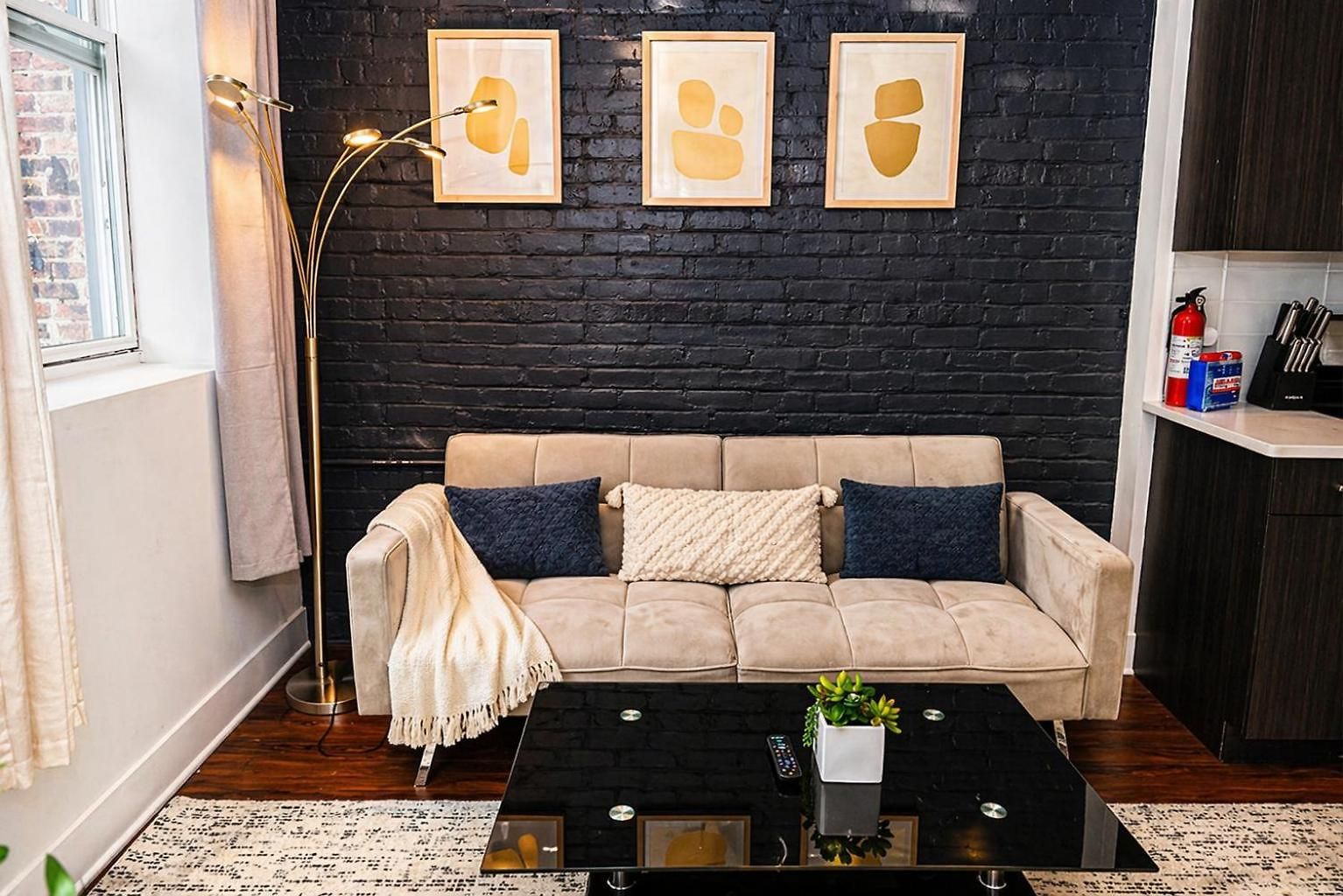 Apartment Mccormick Place: Modern 420-friendly Gem On Michigan Avenue Chicago