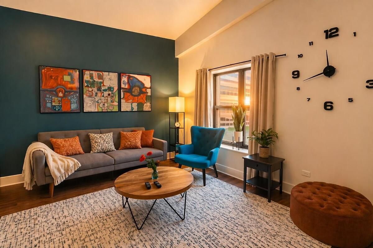 Mccormick Place 420 Friendly 3br In Downtown With Optional Parking Sleeps 8 Guests Near Soldier Field, Grant Park And Lakefront Trail