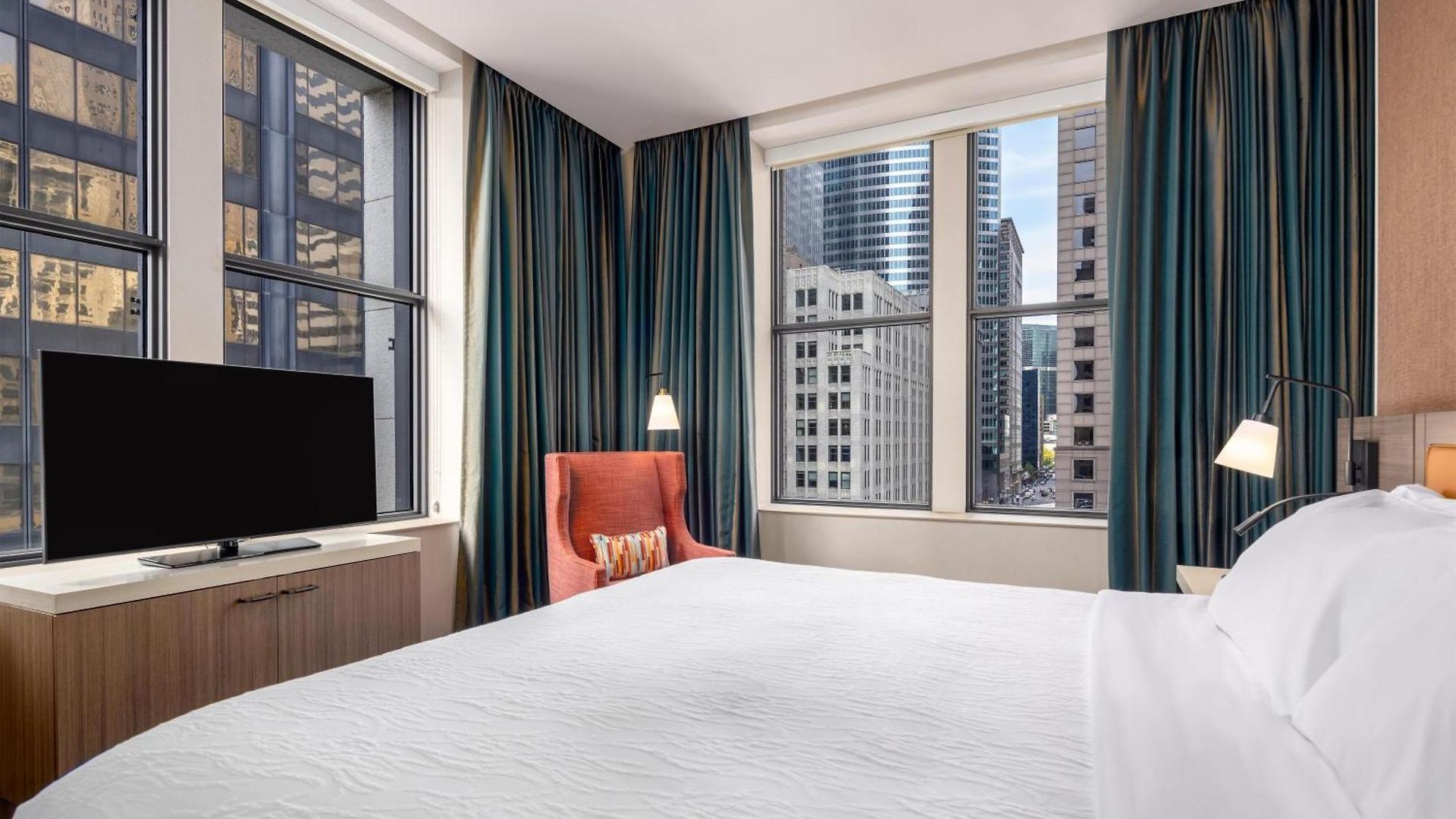 Hilton Garden Inn- Loop 3*