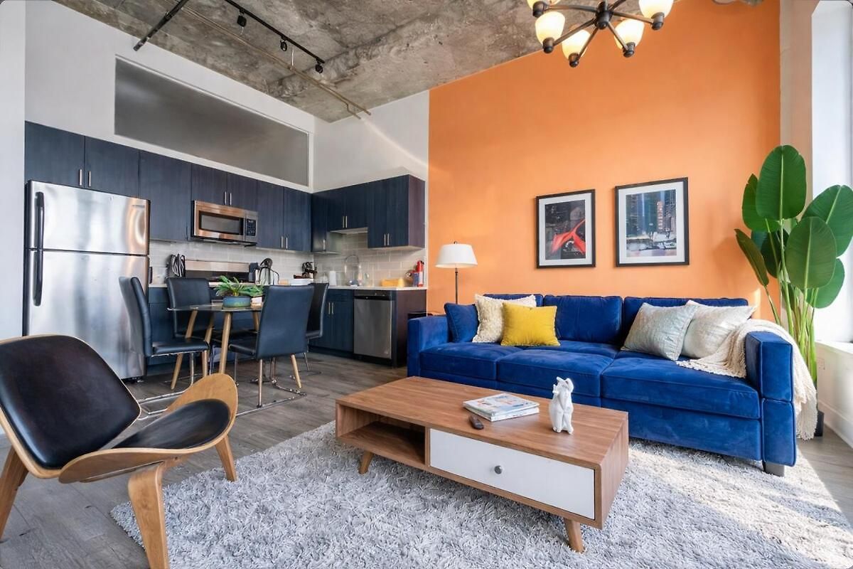 Cozy 2br South Loop With Optional Parking And Gym Near Mccormick Place, Public Transit & Hotspots Apartment