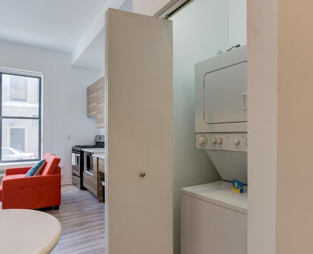 Hotel Ground Floor In By 747 Lofts *