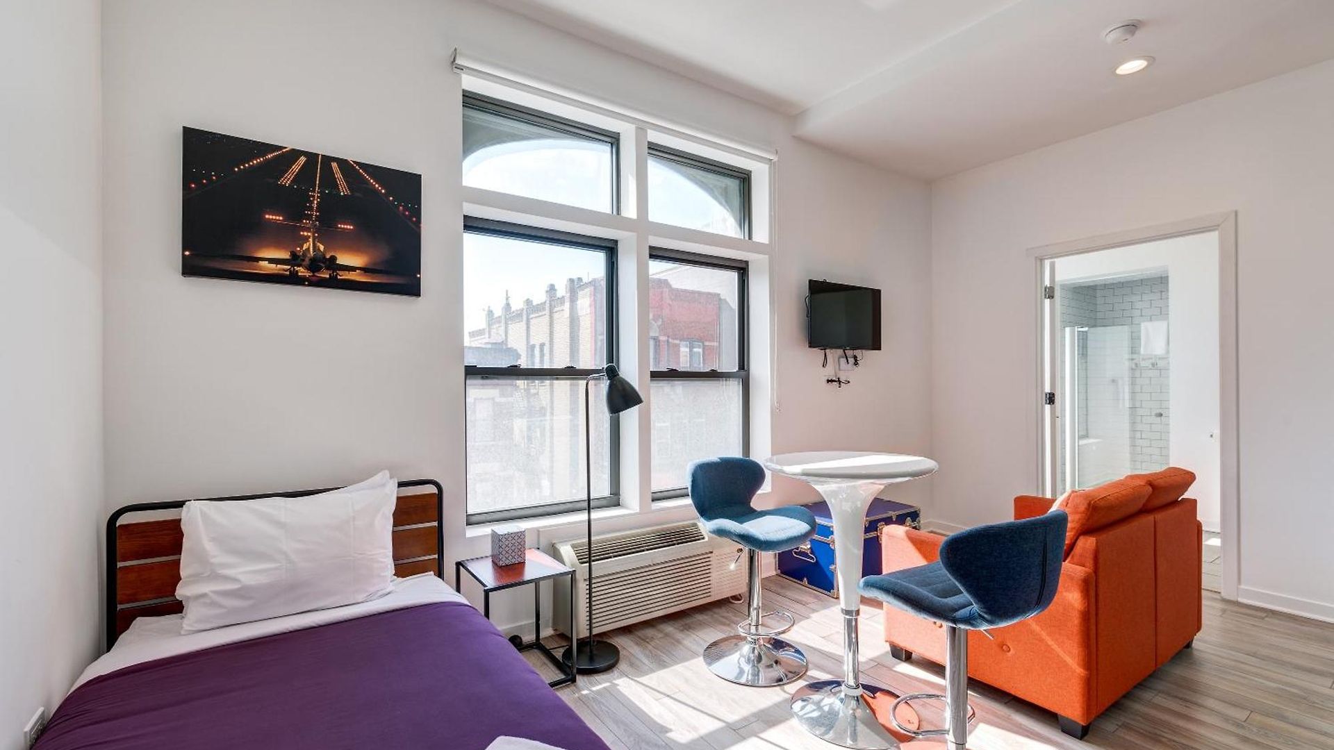 Second Floor By 747 Lofts Hotel Chicago