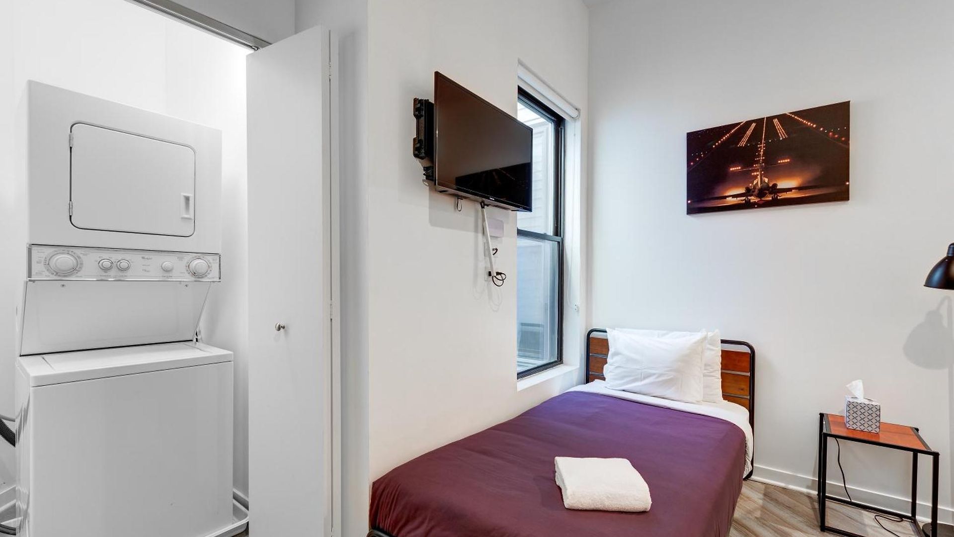 Hotel Second Floor By 747 Lofts Chicago