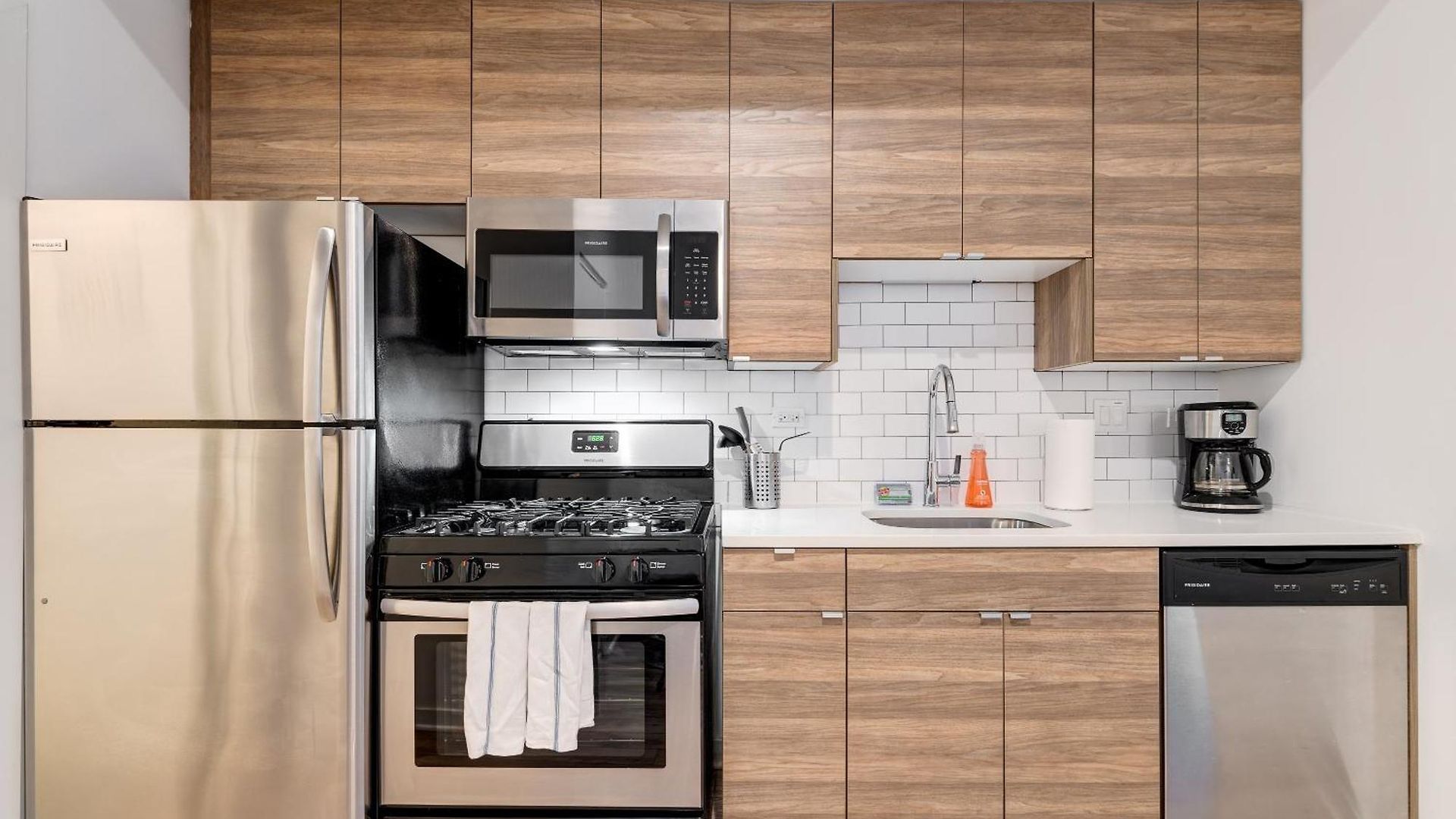 Second Floor By 747 Lofts Hotel Chicago