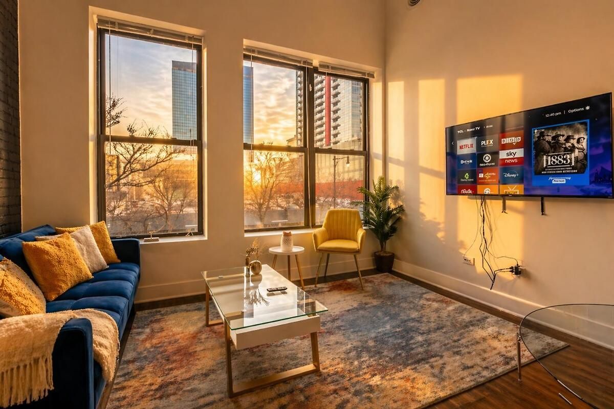 2br Escape With Optional Parking Near Mccormick Place, Navy Pier, Shedd Aquarium, And Millennium Park