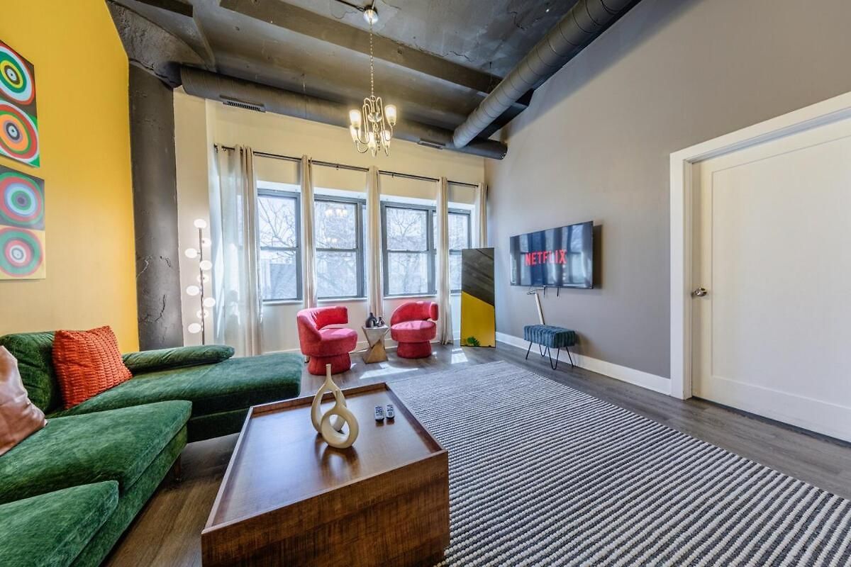 Cozy 3br Living In South Loop Near Mccormick Place, Soldier Field & Lakefront Apartment *