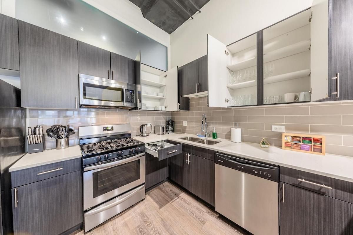 Cozy 3br Living In South Loop Near Mccormick Place, Soldier Field & Lakefront Apartment *