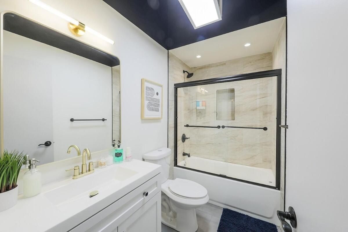 Luxury 6br Loft Perfect For 12 Guests With Skyline Views, Optional Parking And Gym Access Near Mccormick Place And Soldier Field * Chicago