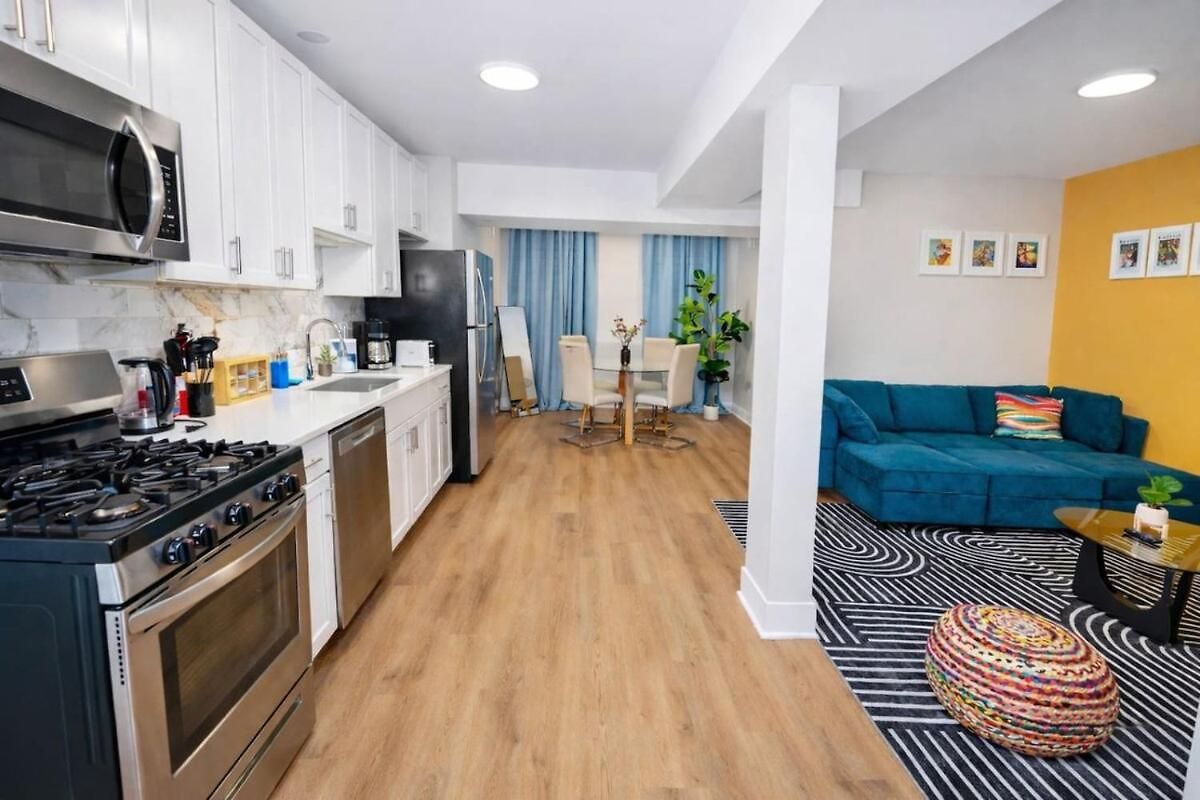 Apartment Modern 3br Downtown Near Loyola & Lakefront *