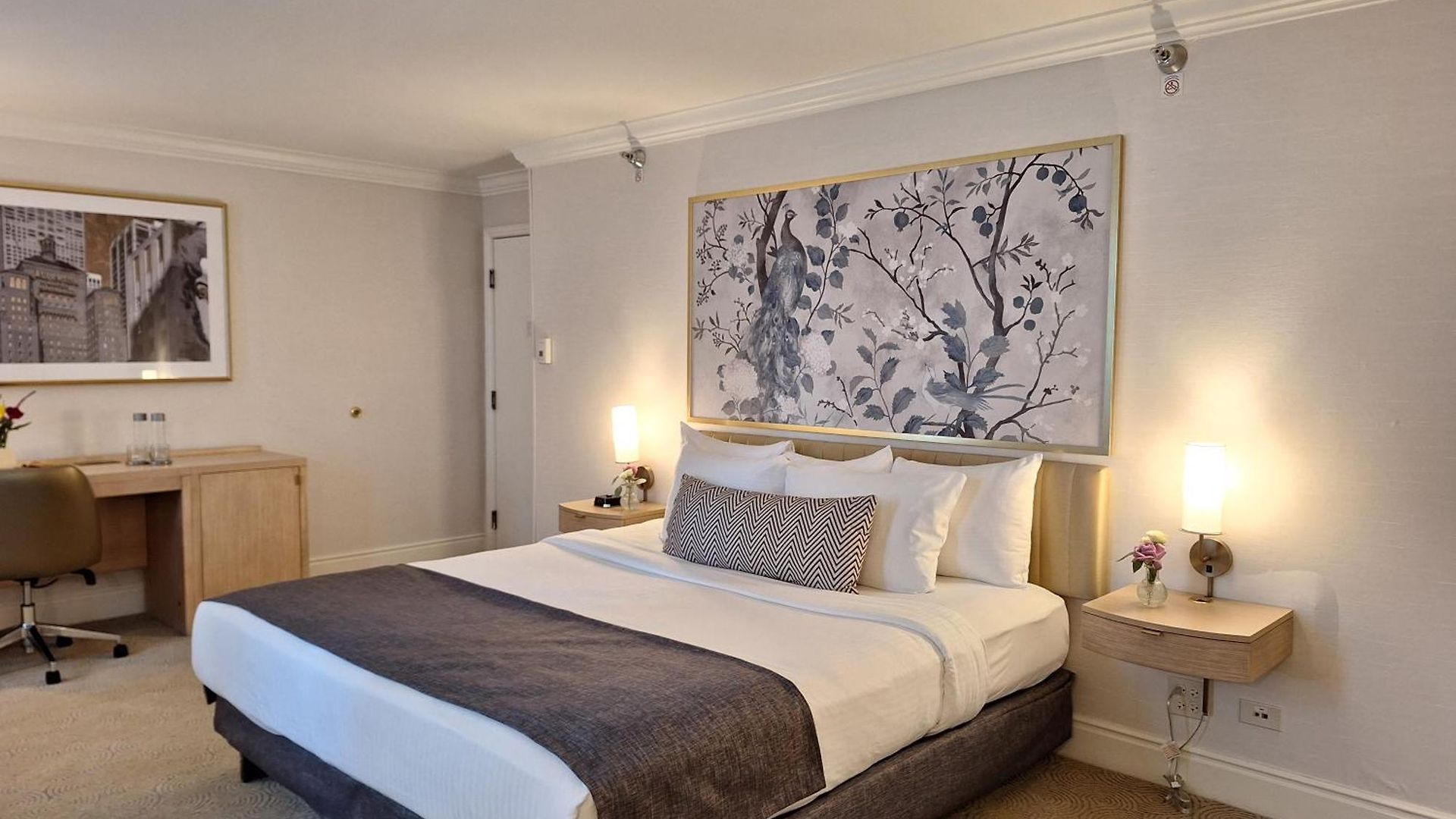 Warwick Allerton Hotel