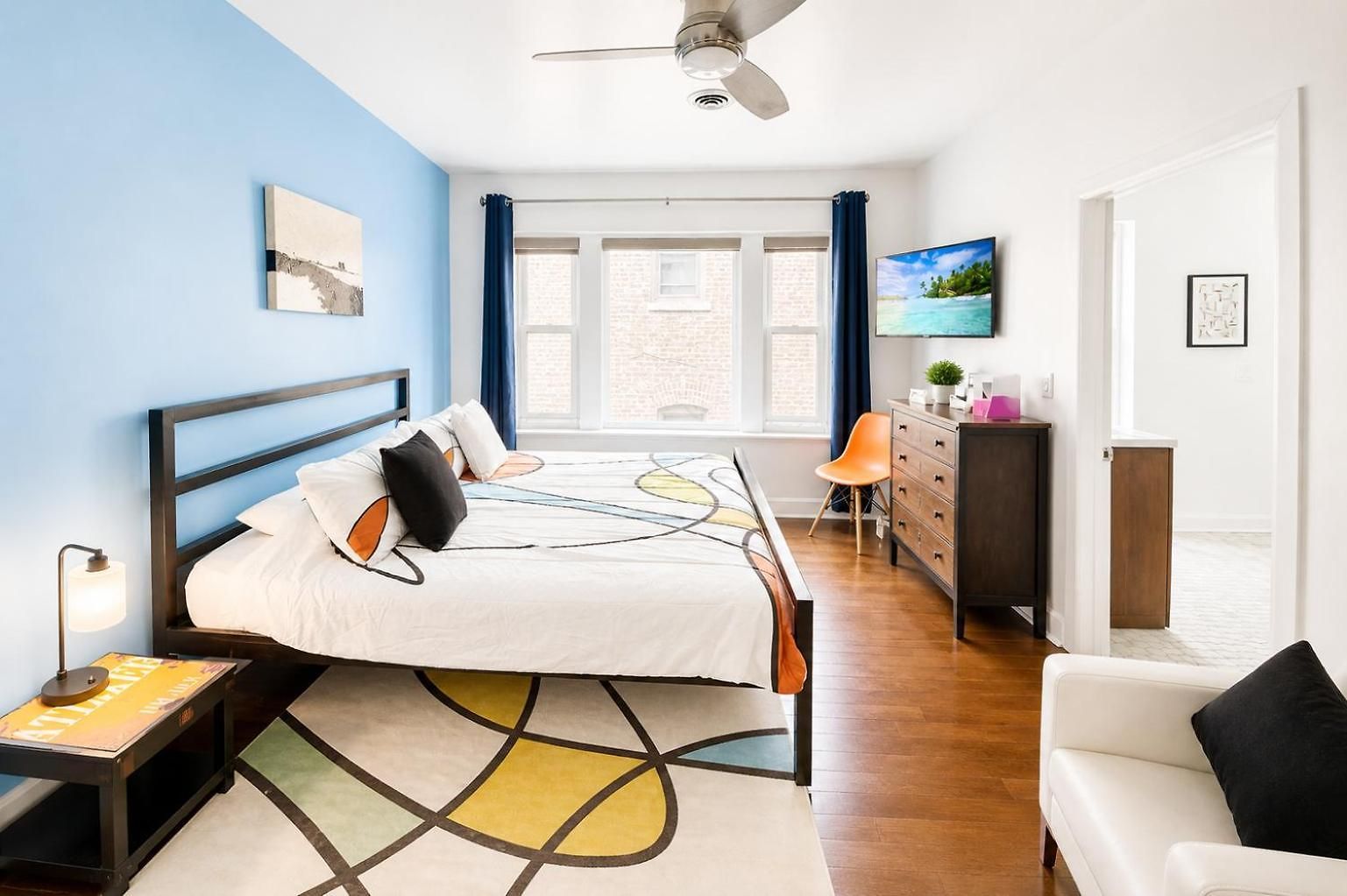 House 5863- Chicago's Premier Bed & Breakfast 4*