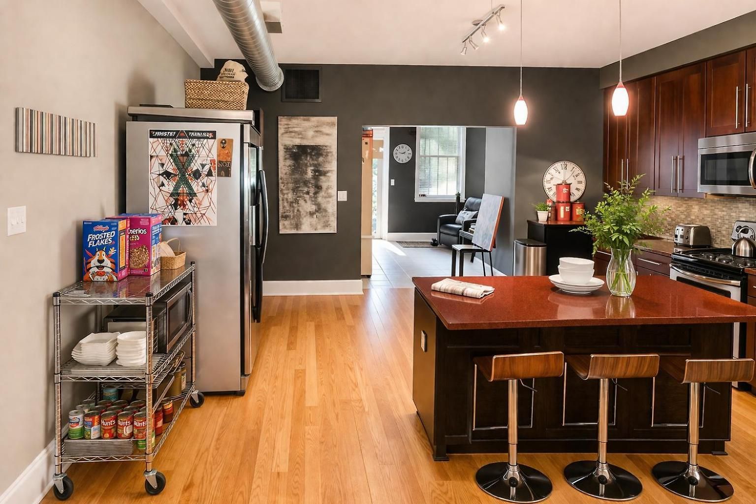 House 5863- Chicago's Premier Chicago