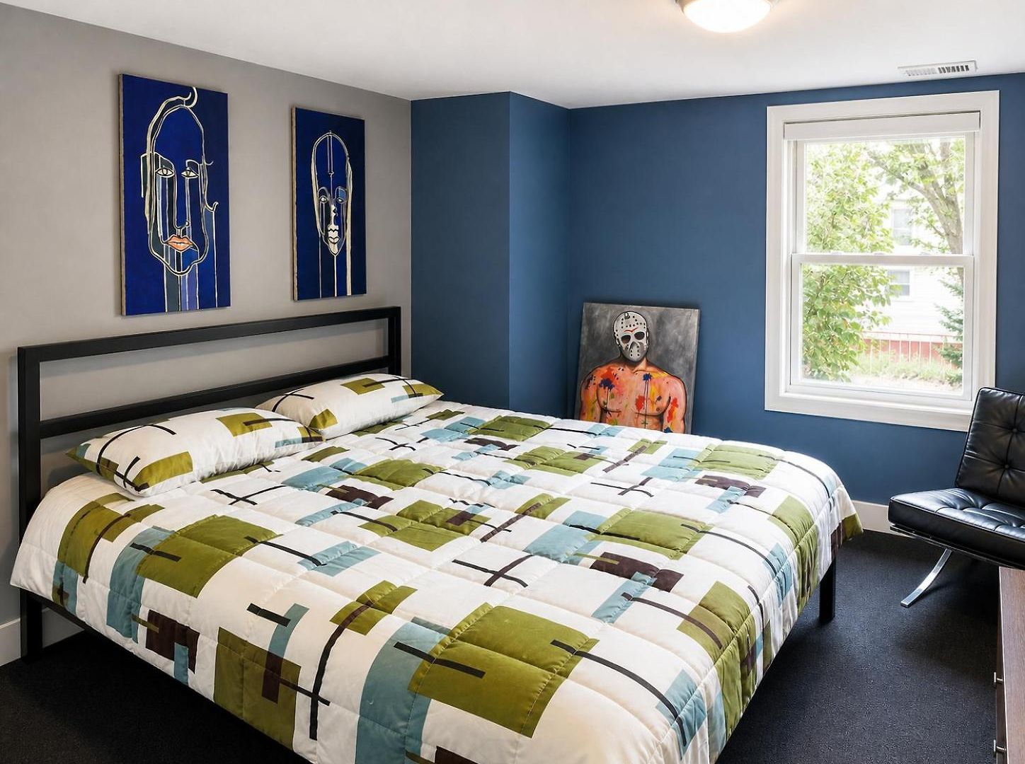 House 5863- Chicago's Premier 4*