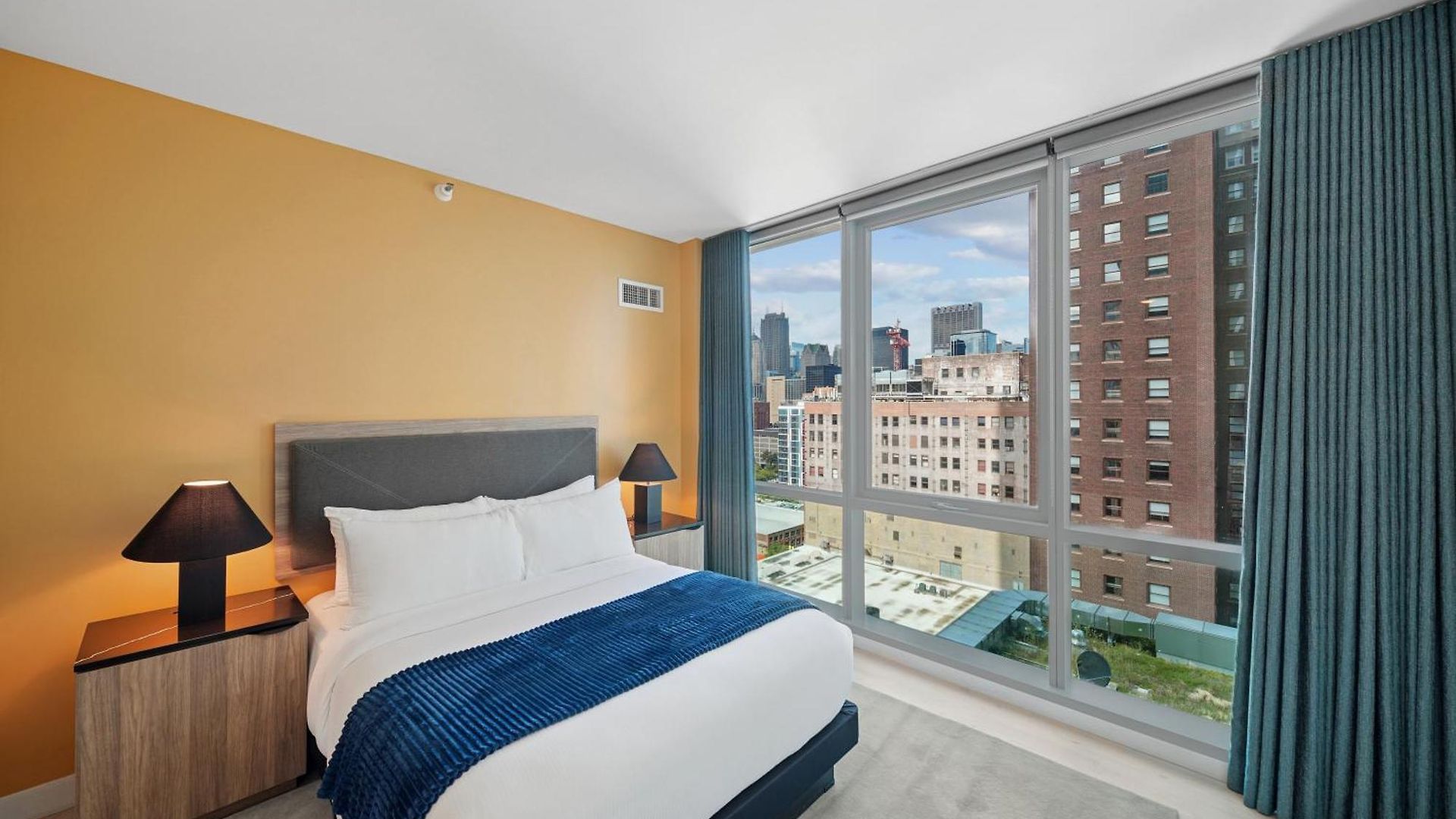 Sentral Michigan Avenue Hotel