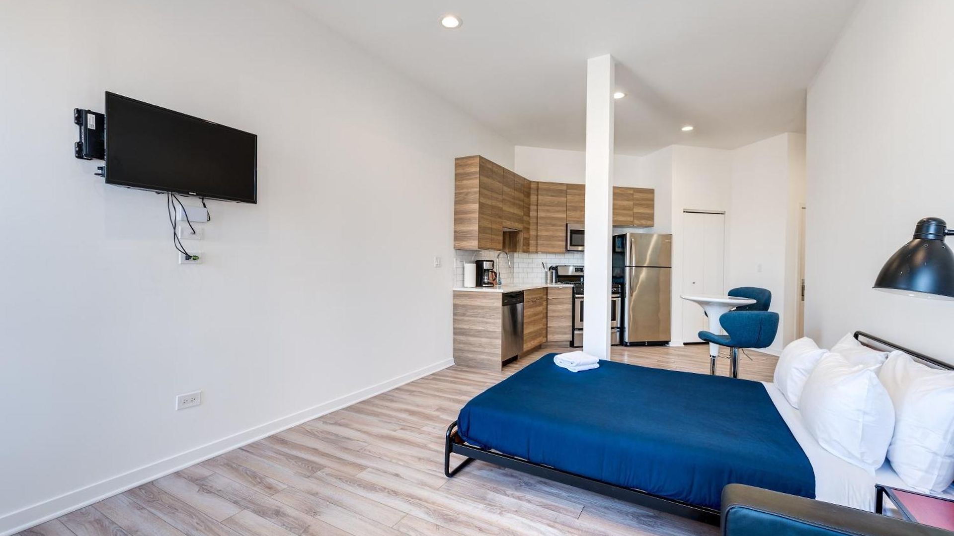747 Lofts By Redawning - River West, Second Floor * Chicago