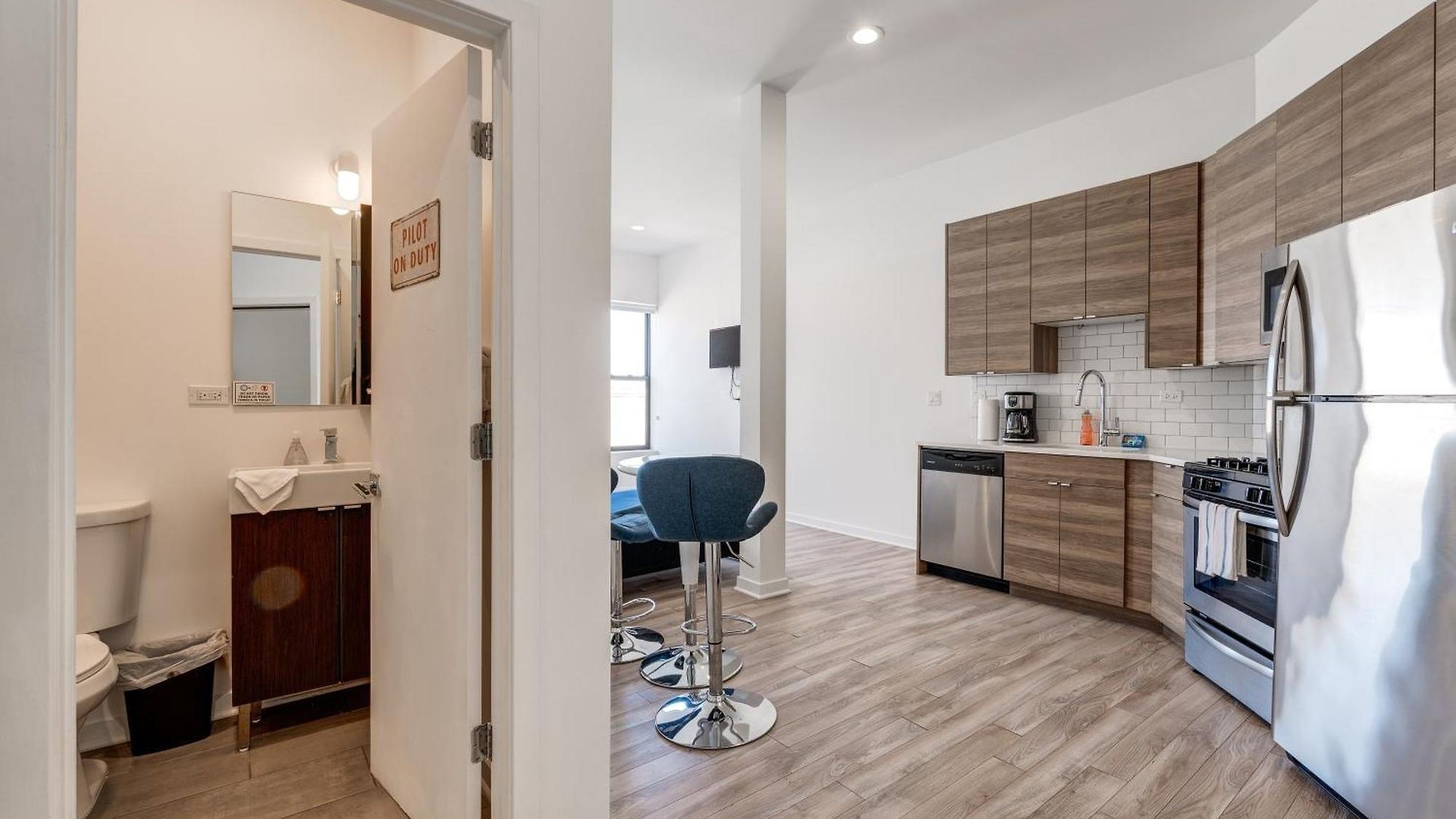 747 Lofts By Redawning - River West, Second Floor Hotel Chicago