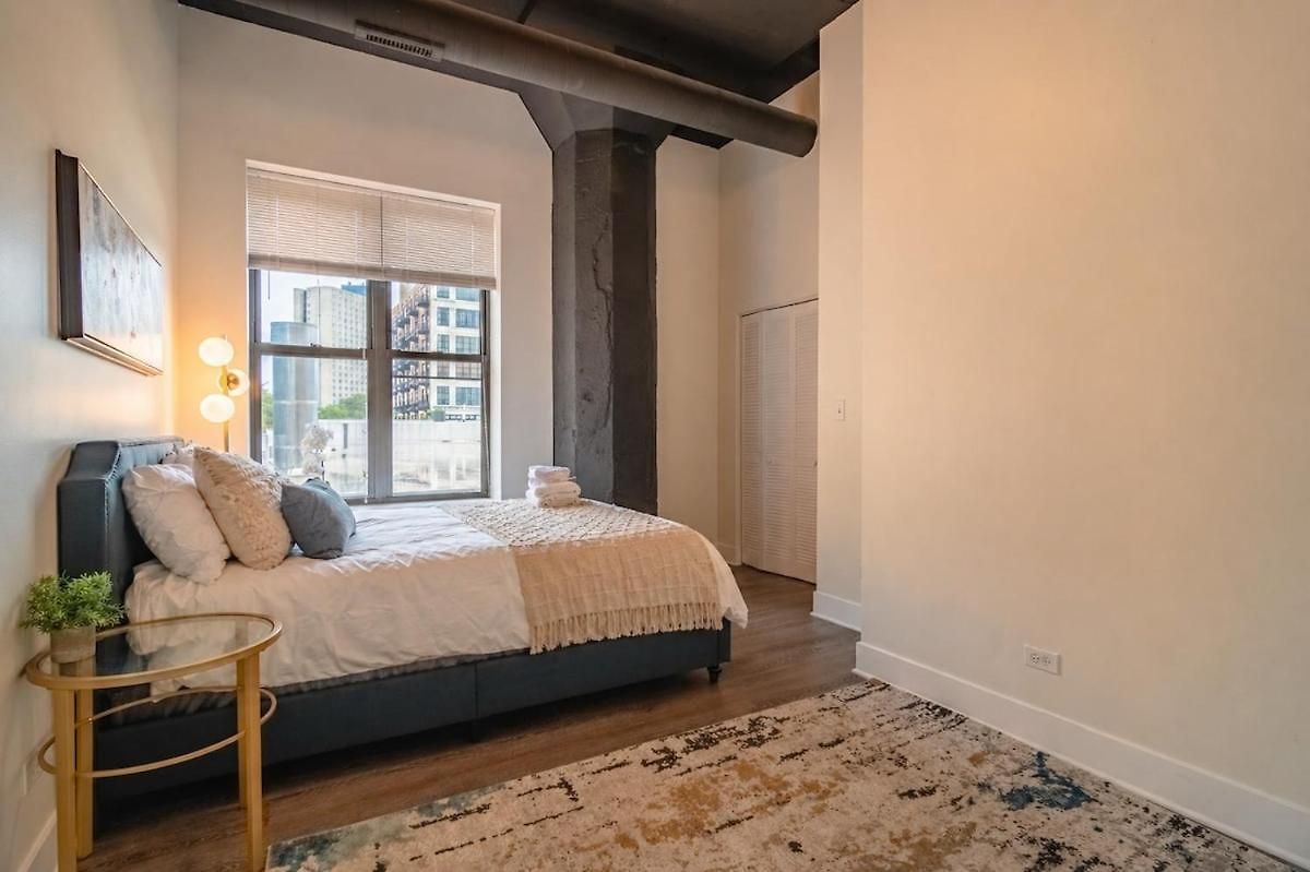 Group Friendly Spacious 3br With Optional Parking And Gym Access Sleeps 10 Guest Near Mccormick Place And Soldier Field * Chicago