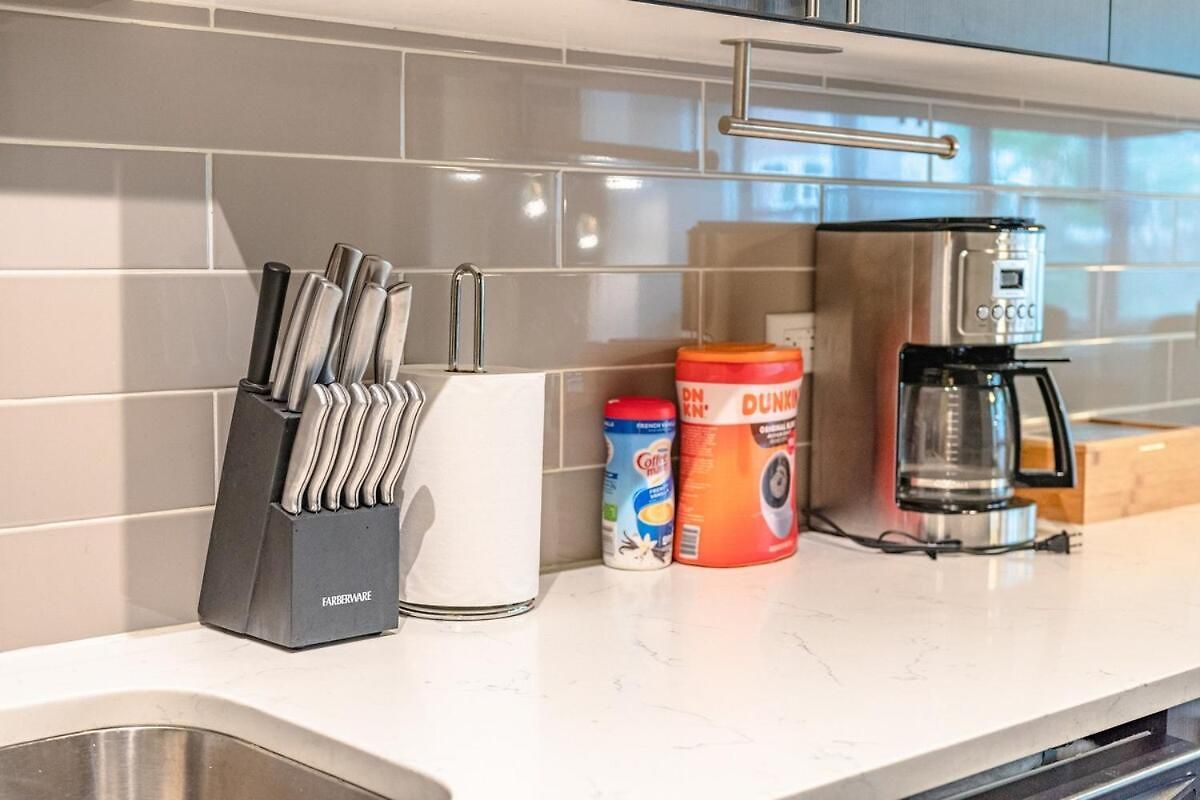 Group Friendly Spacious 3br With Optional Parking And Gym Access Sleeps 10 Guest Near Mccormick Place And Soldier Field Apartment
