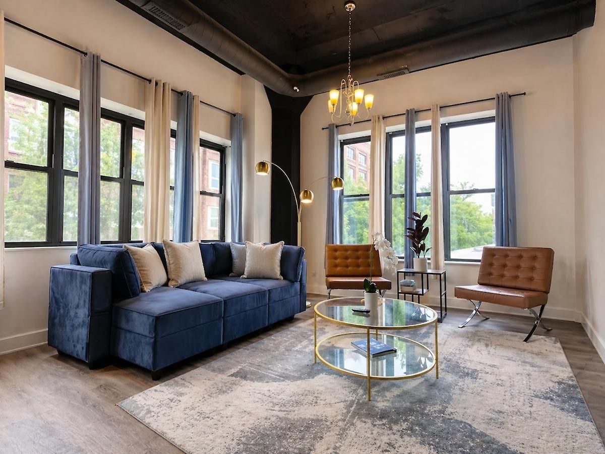 Group Friendly Spacious 3br With Optional Parking And Gym Access Sleeps 10 Guest Near Mccormick Place And Soldier Field Apartment