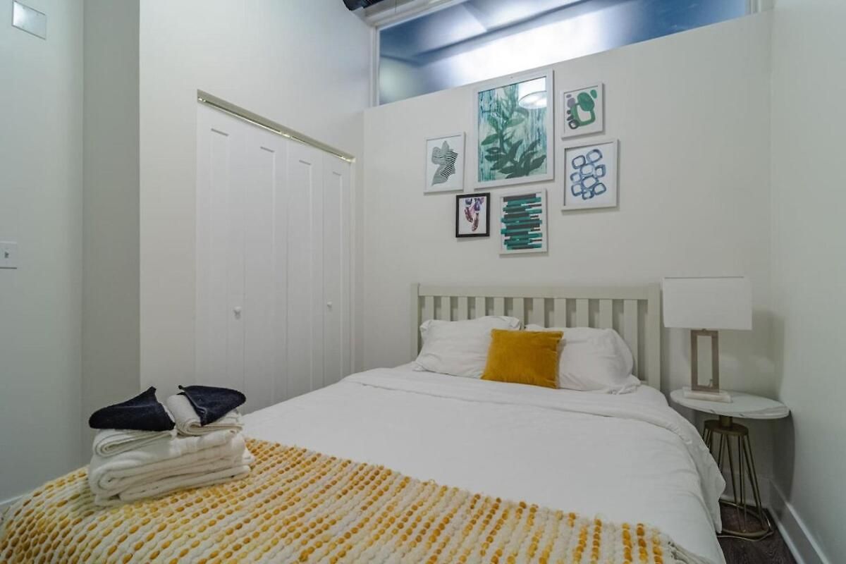 Mccormick Place Family Haven: Spacious 3br-2ba For 8 Chicago