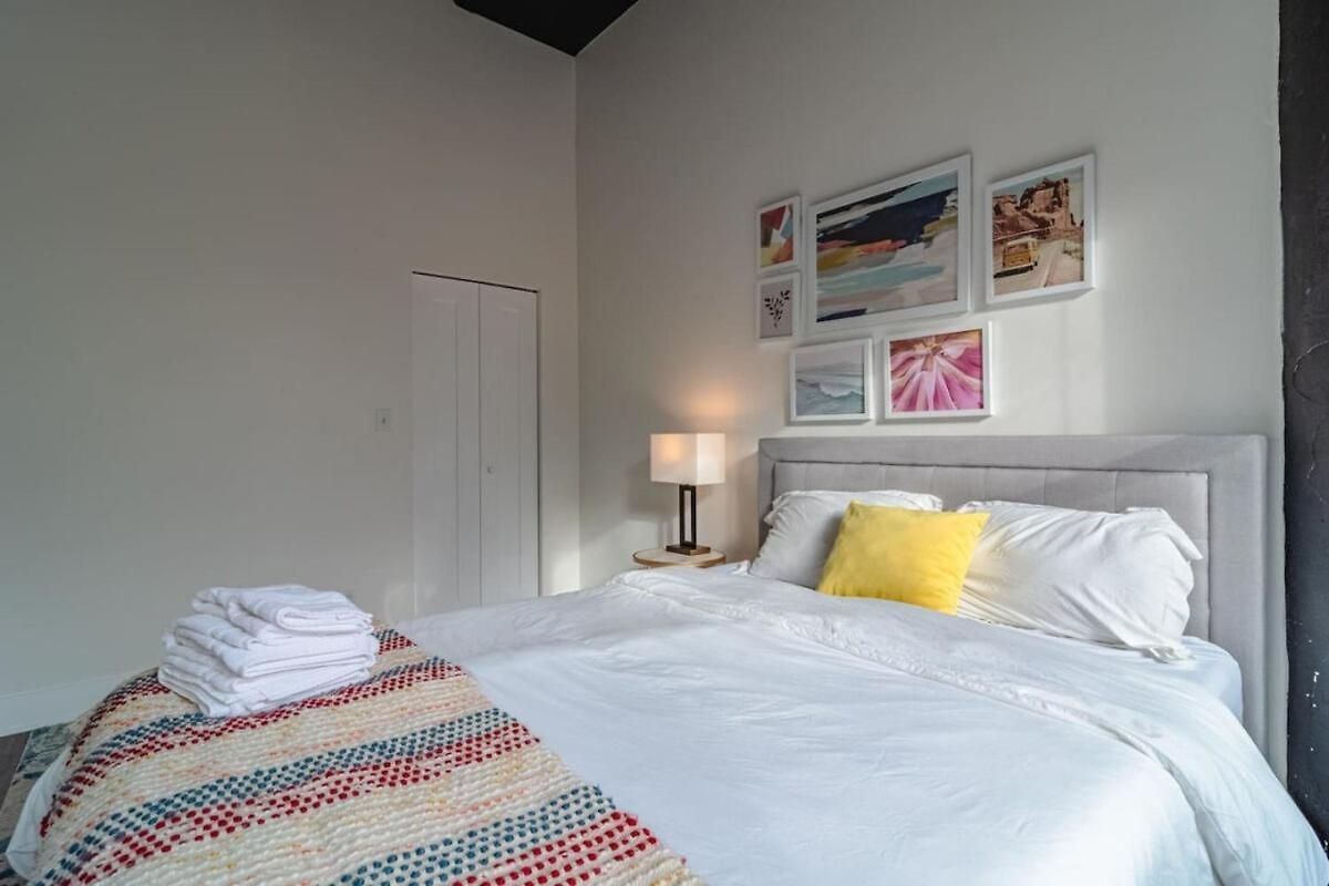 Apartment Mccormick Place Family Haven: Spacious 3br-2ba For 8 *