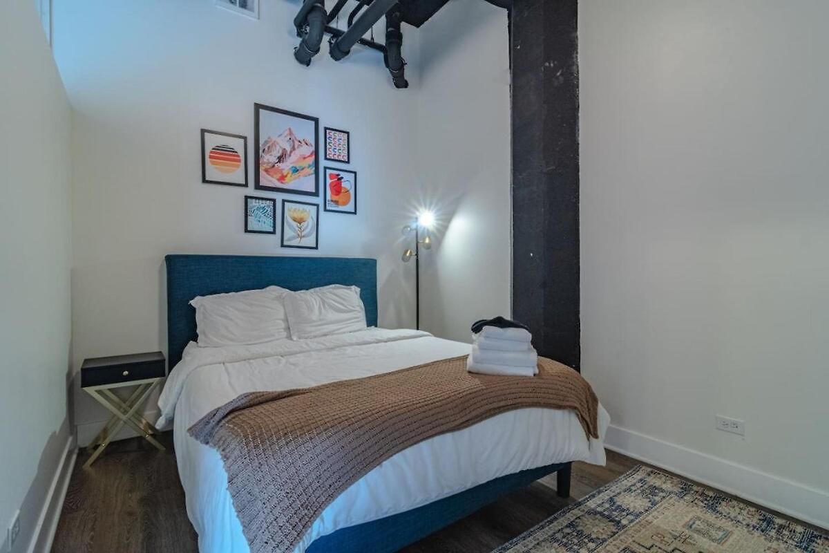 Mccormick Place Family Haven: Spacious 3br-2ba For 8 Apartment