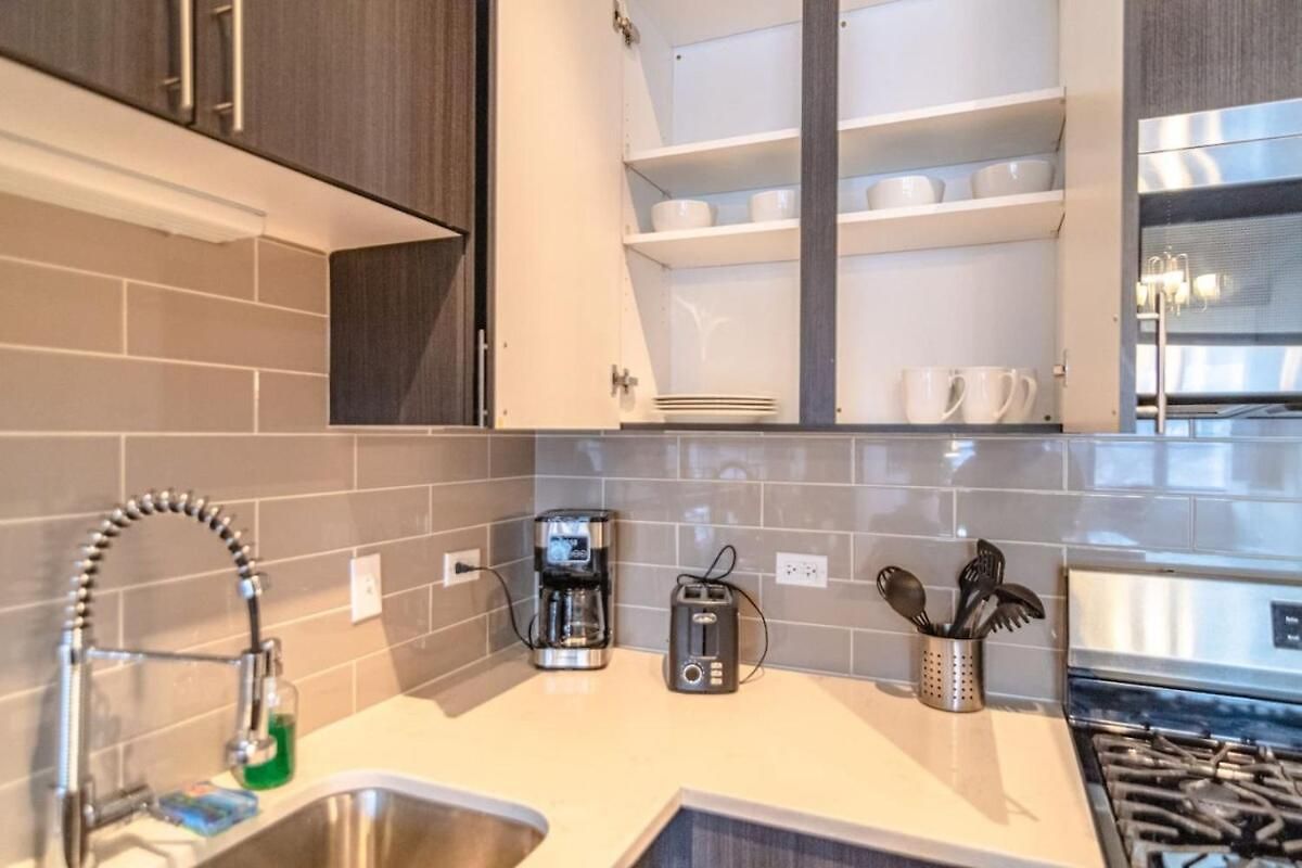 Mccormick Place Family Haven: Spacious 3br-2ba For 8 Apartment Chicago