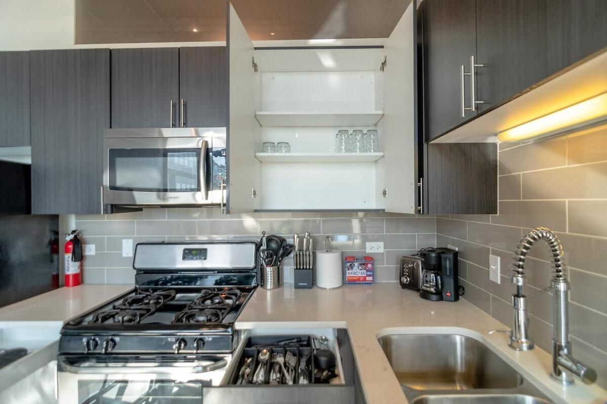 Mccormick Place Secret Oasis With Optional Parking For Up To 8 Guests *