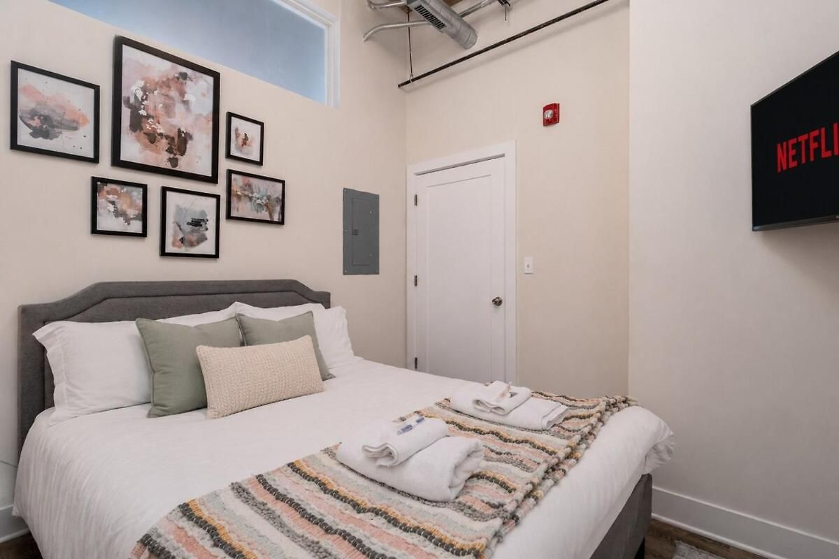 Apartment South Loop 2br Retreat With Skyline View And Optional Parking For 8 Guests Near Mccormick Place And Soldier Field