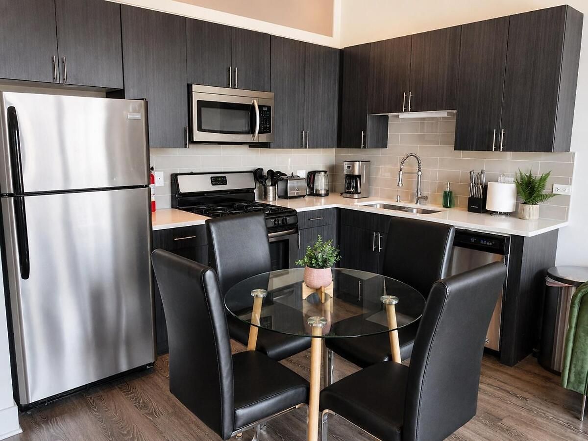 Apartment South Loop 2br Retreat With Skyline View And Optional Parking For 8 Guests Near Mccormick Place And Soldier Field Chicago
